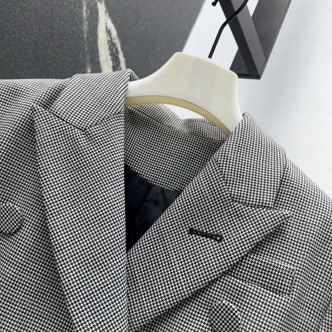 Retro Fashion Classic Suit with Cross-Button Cut-Off and Wool Tailoring - 图片 4