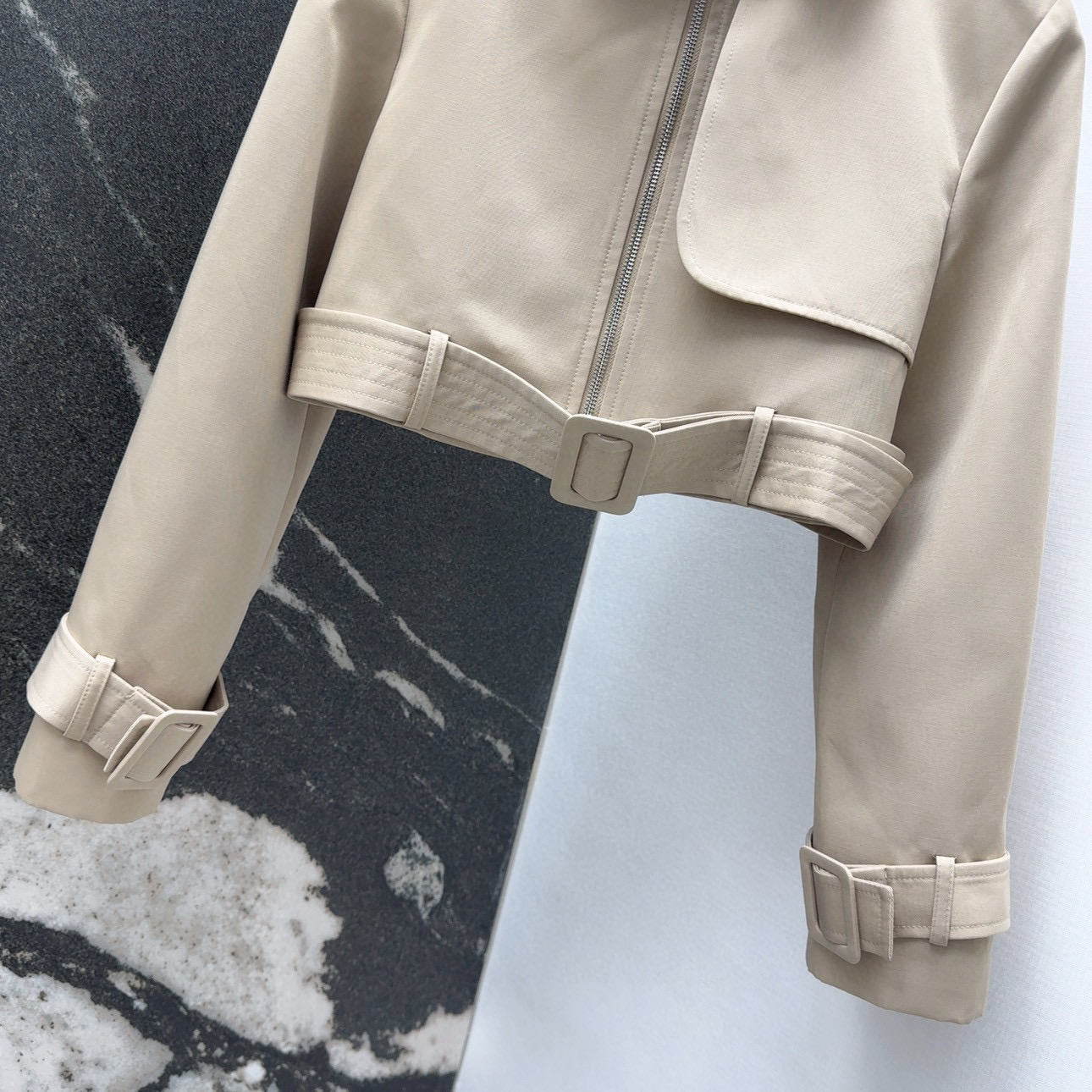 Stylish BV 25SS Female Suit: Short Wind Jacket, Half Skirt, Custom Fabric, Long Legs - 图片 6