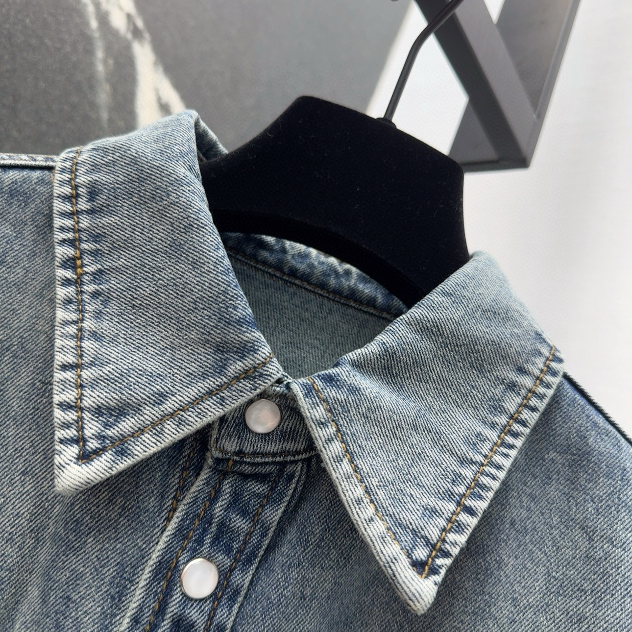 Spring Collection: Vintage-Inspired Fermented Women’s Cowboy Shirts with Unique Details - 图片 4