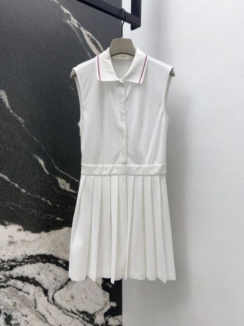 Elegant Pleated Polo Dress - Sleeveless, White, Casual Chic, Versatile Style 1 Elegant Pleated Polo Dress - Sleeveless, White, Casual Chic, Versatile Style