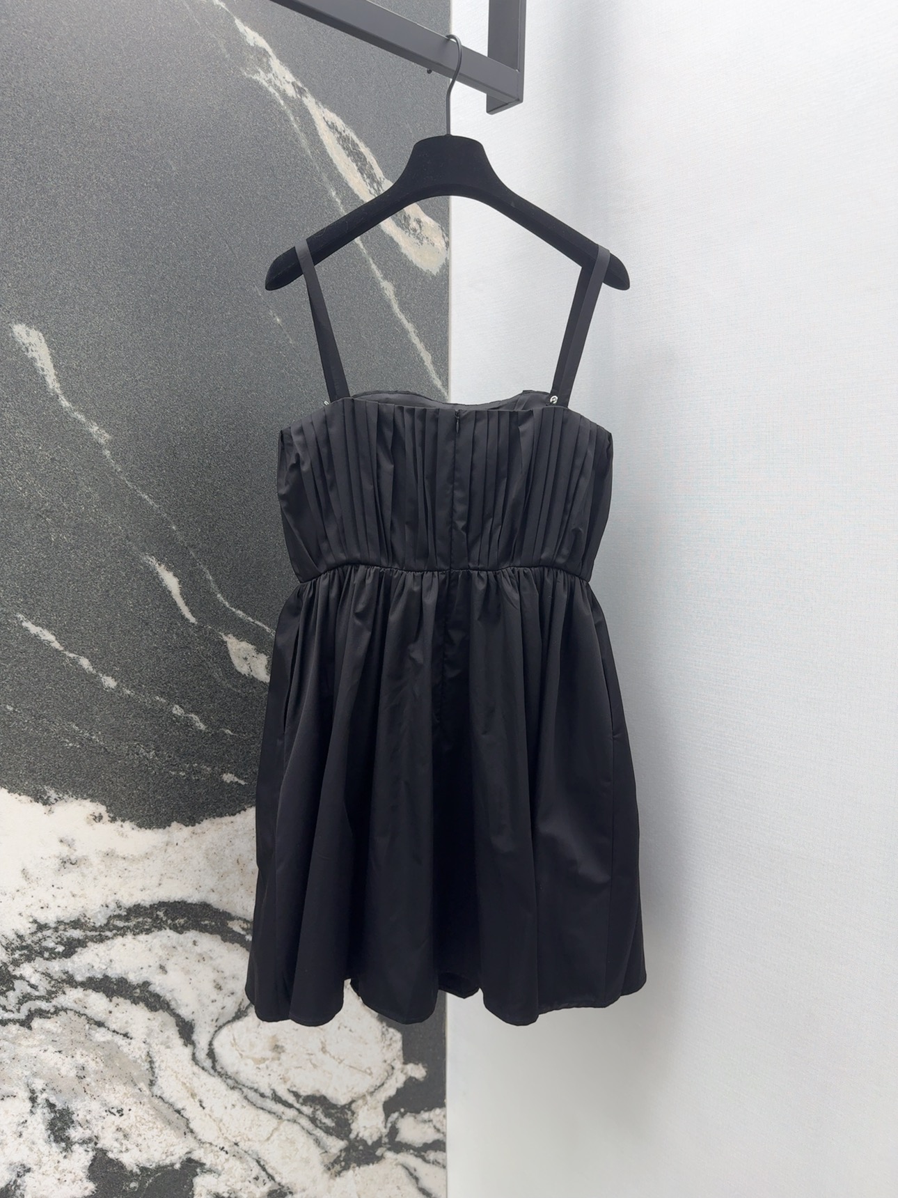 High-Quality Silk-Cotton Dress: Classic Black System for Young Woman - 图片 9