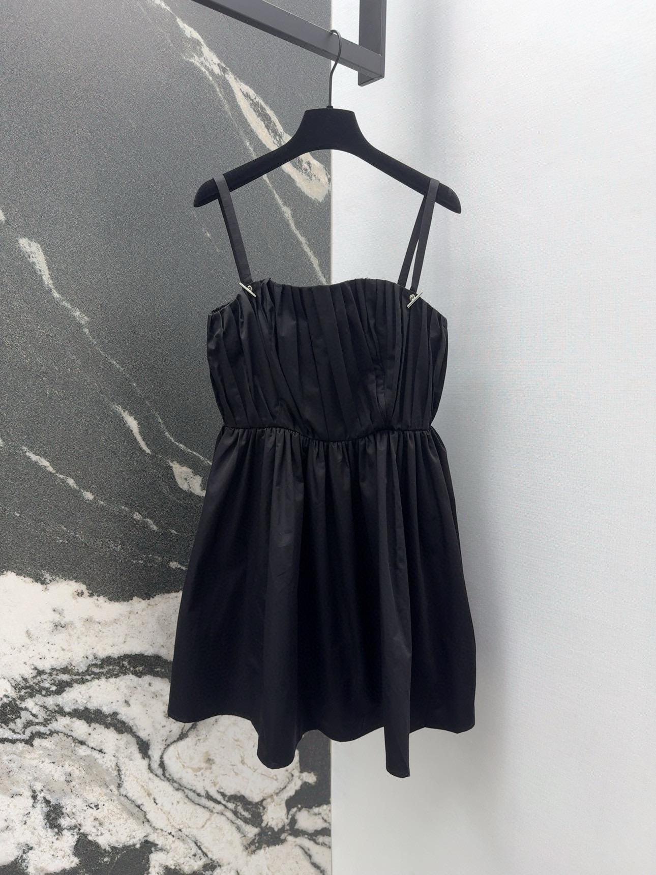 High-Quality Silk-Cotton Dress for Stylish Spring Look - 图片 1