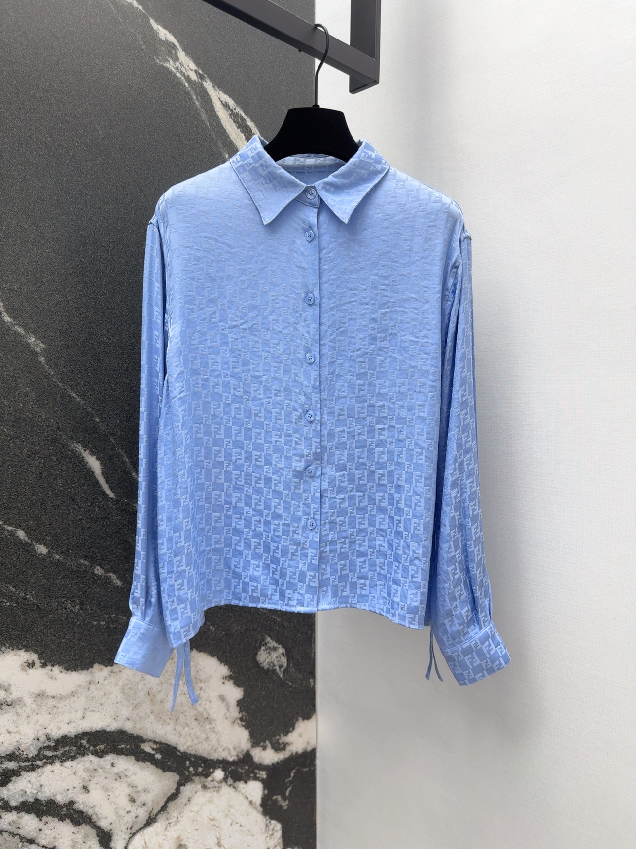 “FD 25SS Spring and Summer Women’s Shirts: Stylish Designs in Glacial Blue and Dark Grained Fabric” - 图片 1