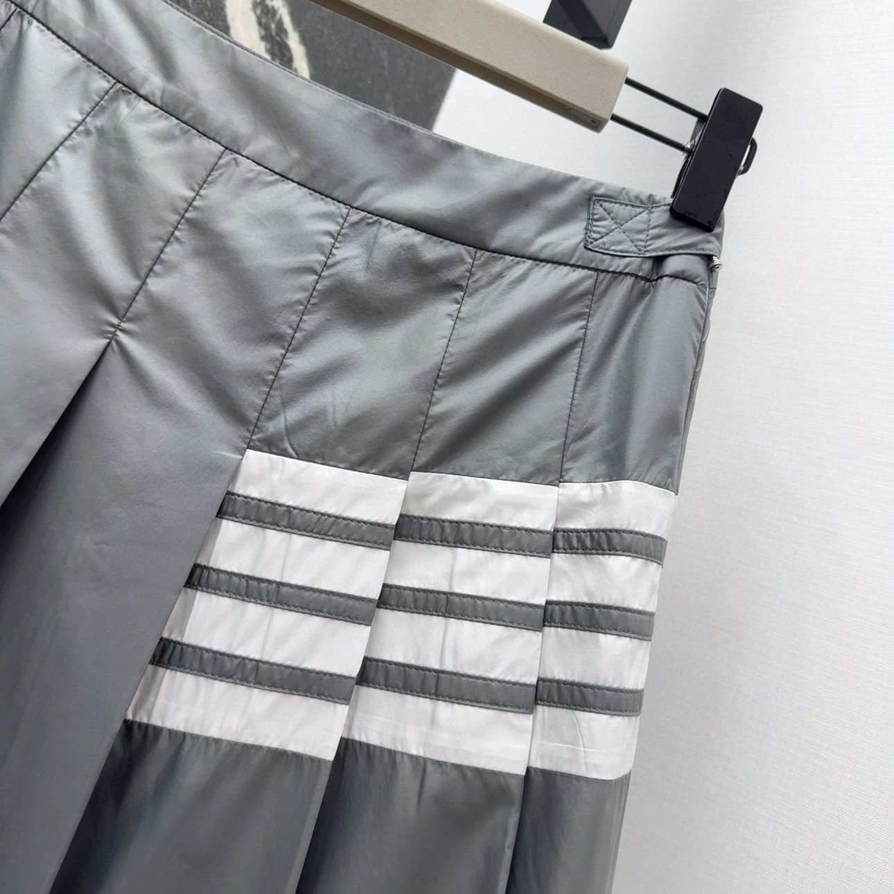 P648 Original One-Size-Fits-All Dress with TB 25SS and Half Skirt - 图片 3