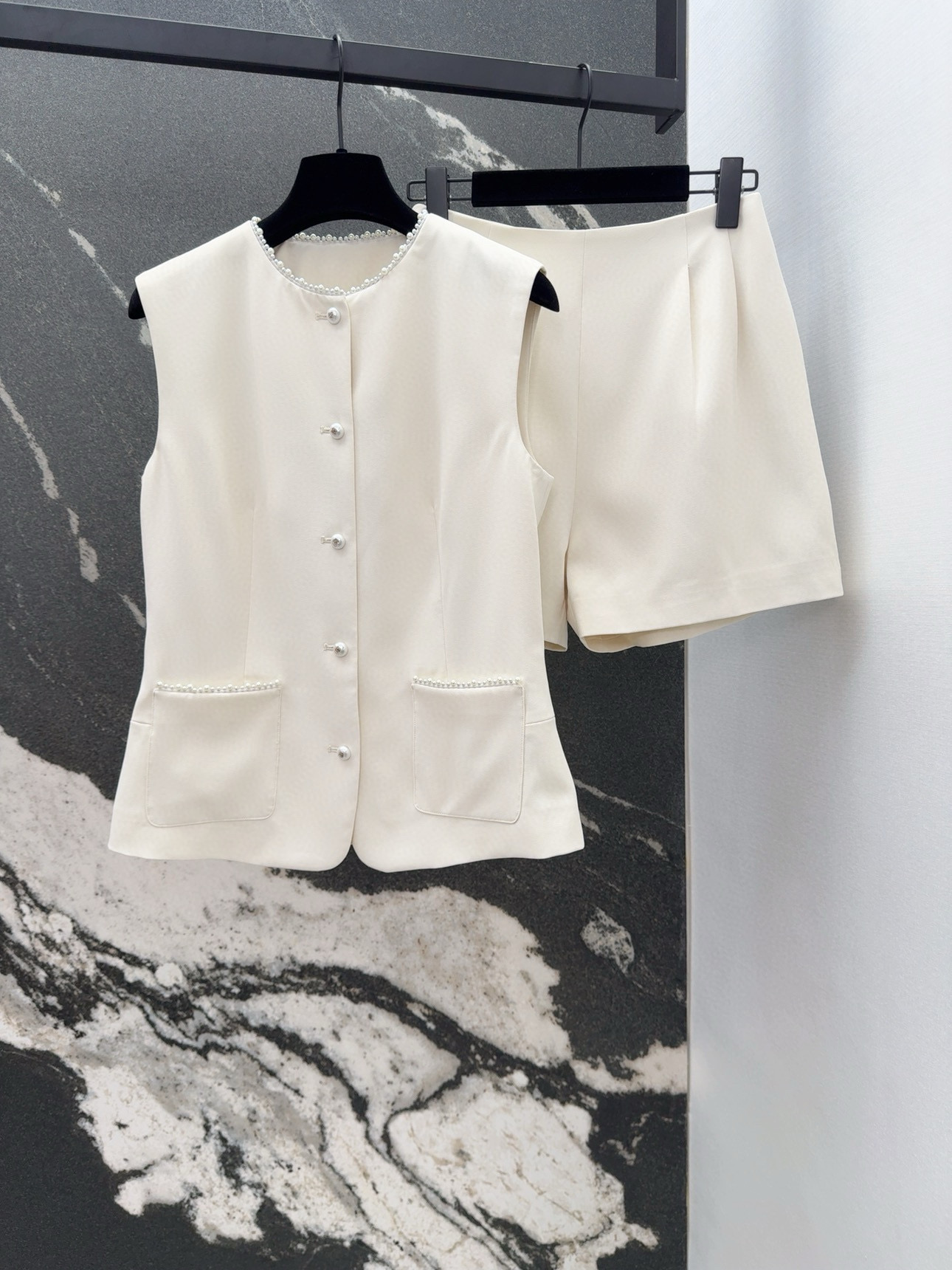 Fashion Trend: P782 Introduces Scrambled Women’s Clothes with “C” Home and “Choco” Girl Style - 图片 1