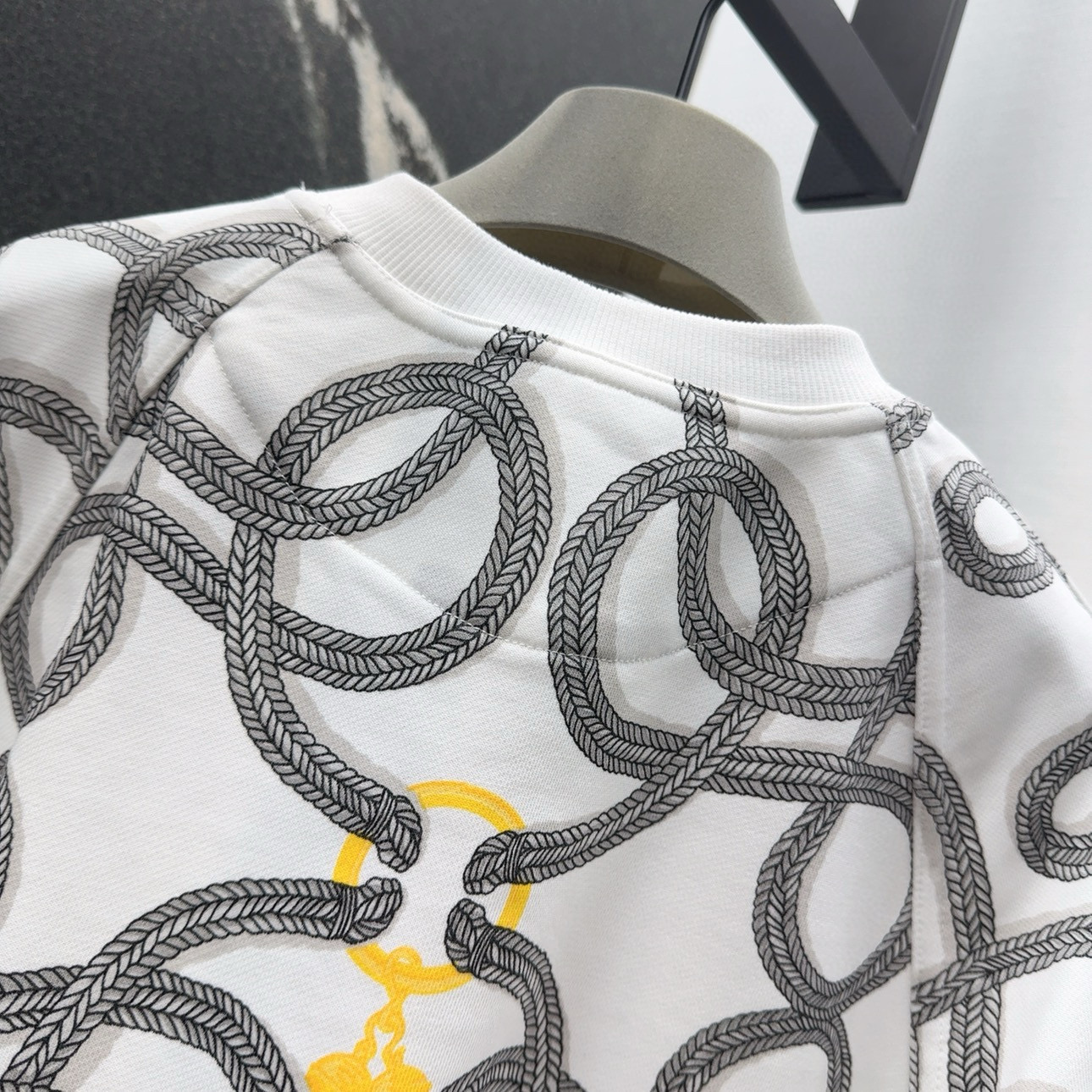 Spring/Summer 25SS Women’s Clothing Package: Original Twist Print Recreational Suit Collection - 图片 9
