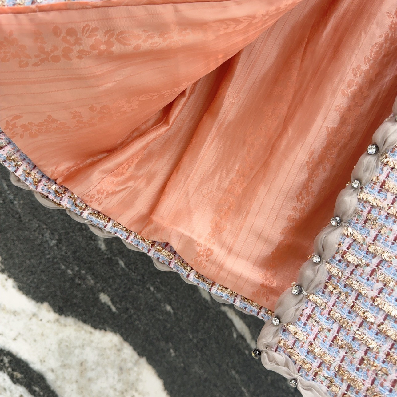 “Stylish Custom-Made Pink Flower Suit with VLTN 25SS Package” - 图片 7