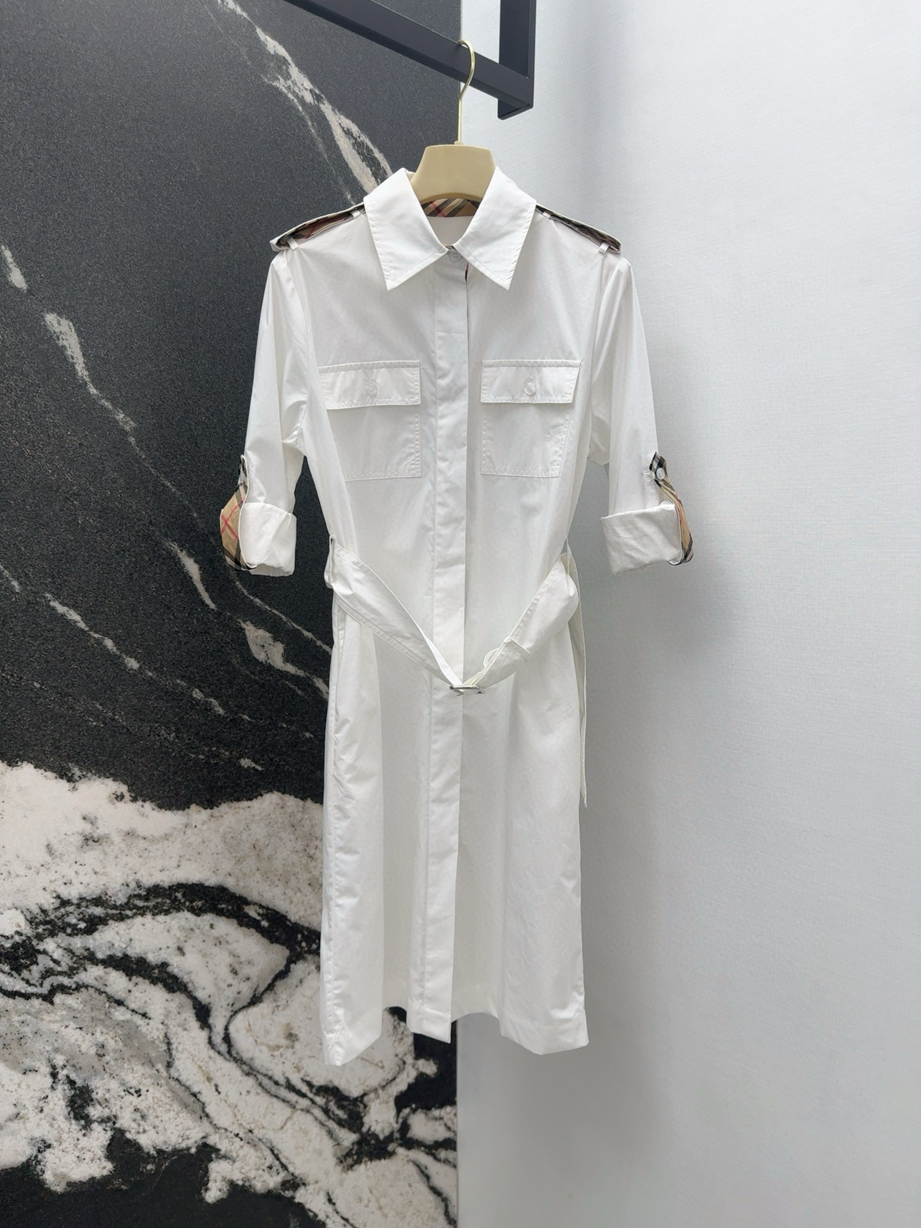 “Stylish Female Clothes: P720 Spring & Summer Line Featuring Classic Designs” - 图片 1