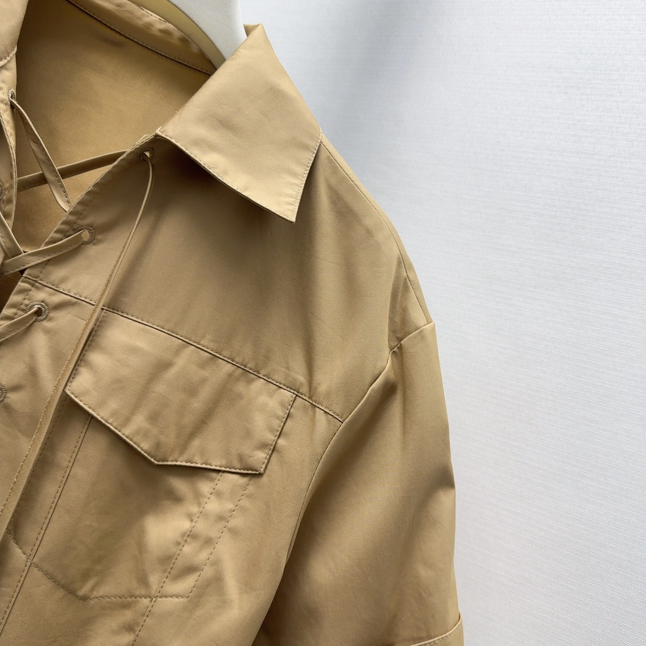Spring and Summer Fashion: BAL 25SS Collection Highlights Versatile Styles for Every Occasion - 图片 5