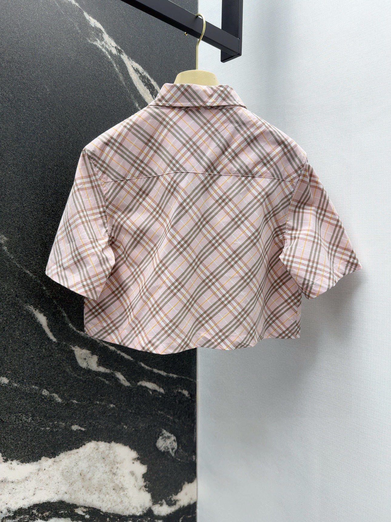 Vintage Red Shirt Suit with Bur 25SS Print at College of Inlon - 图片 9