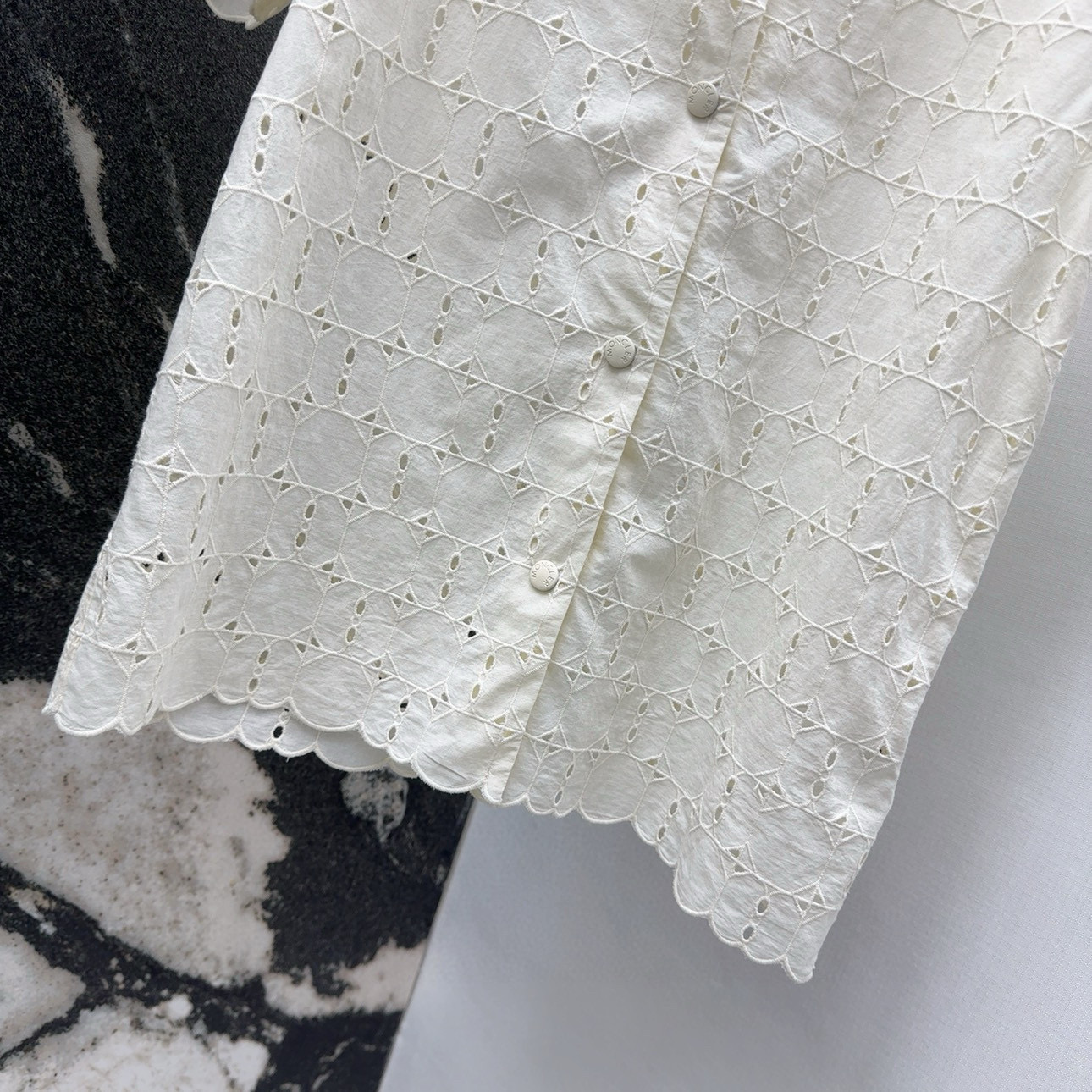 Stylish Women’s Summer Suit with Geometric Embroidery and Comfortable Fabric - 图片 6
