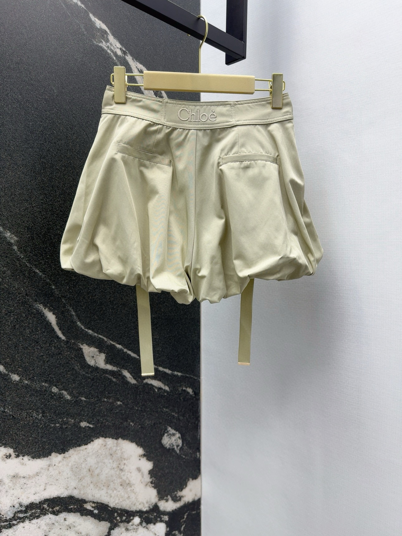 Chloé High-Waisted Pleated Lantern Shorts - Chic Spring/Summer Style 9 i1753329072950 66 0 7