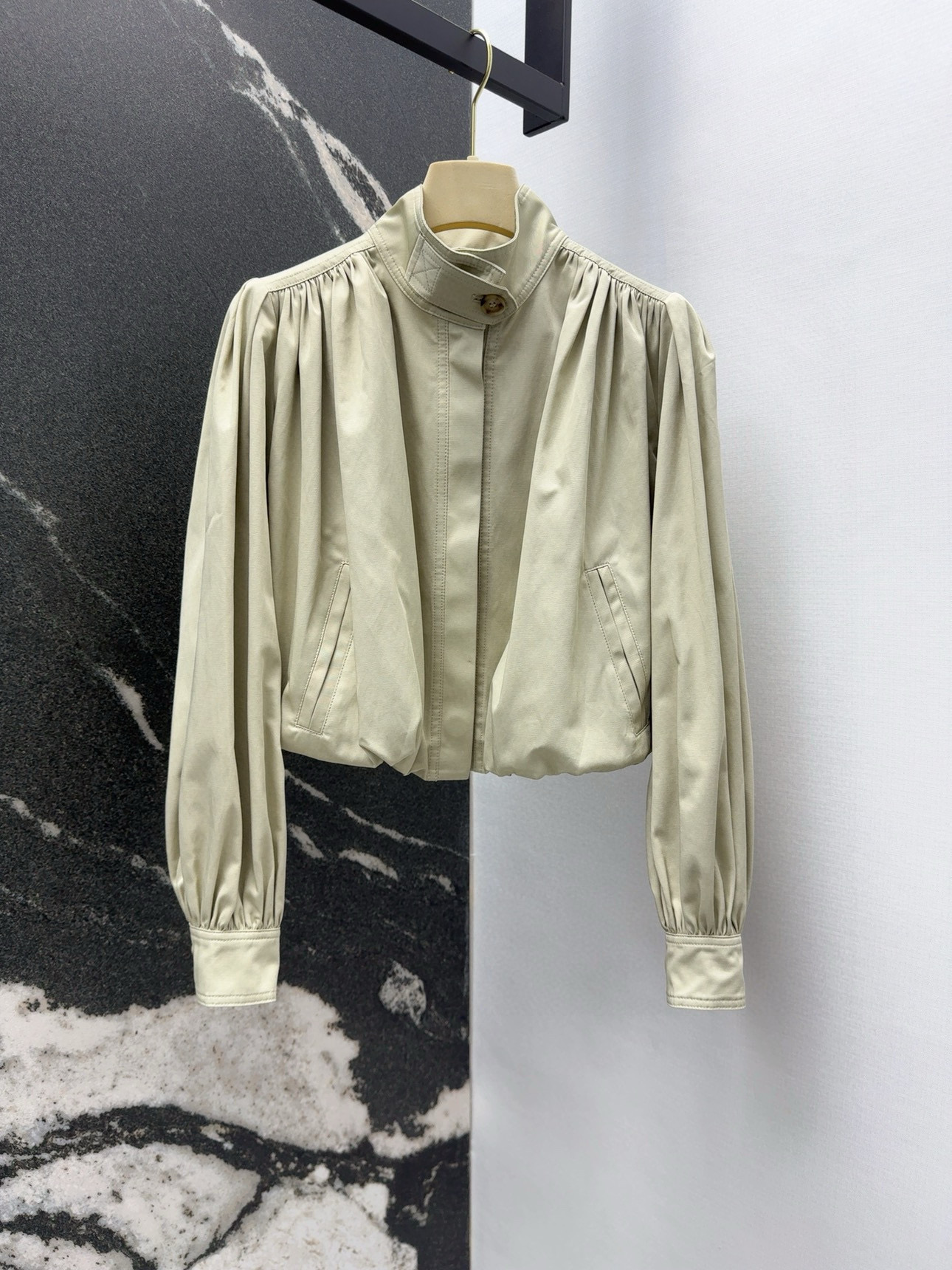 Chic Cropped Jacket with Lantern Sleeves - Elegant & Modern Spring Style 2 i1753329528427 1406 0 0