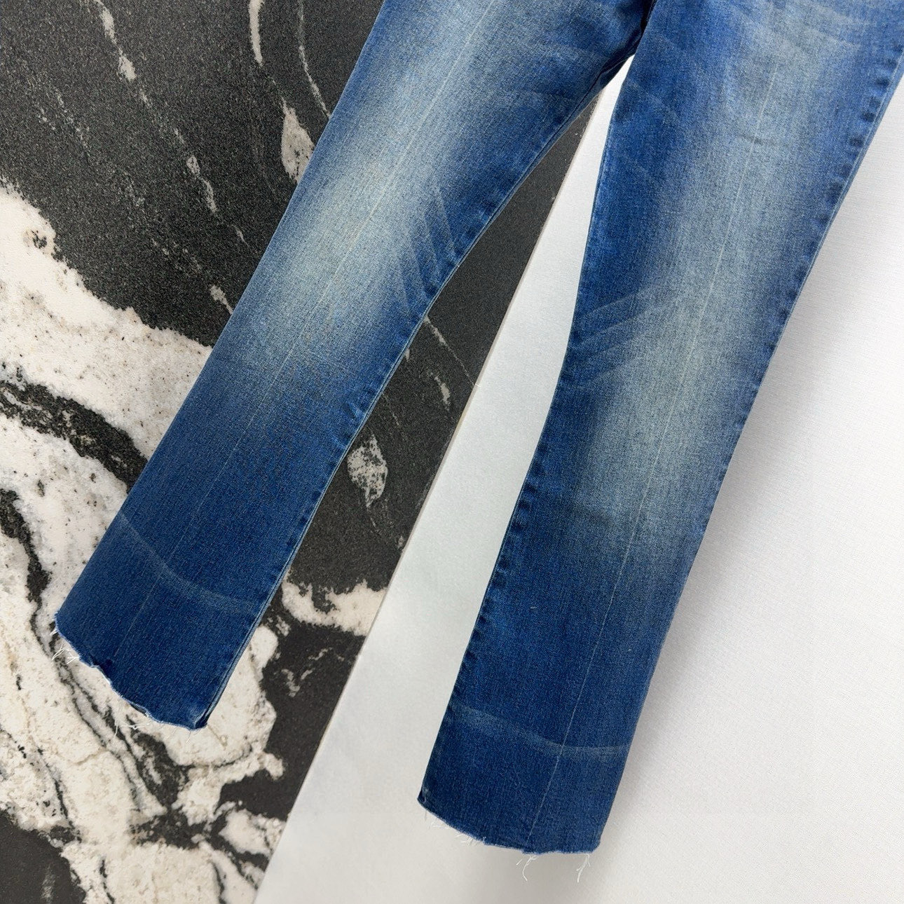 Chic High-Waisted Denim Pencil Pants with Raw Hem - Spring/Summer Collection 5 i1753331622573 4438 0 3