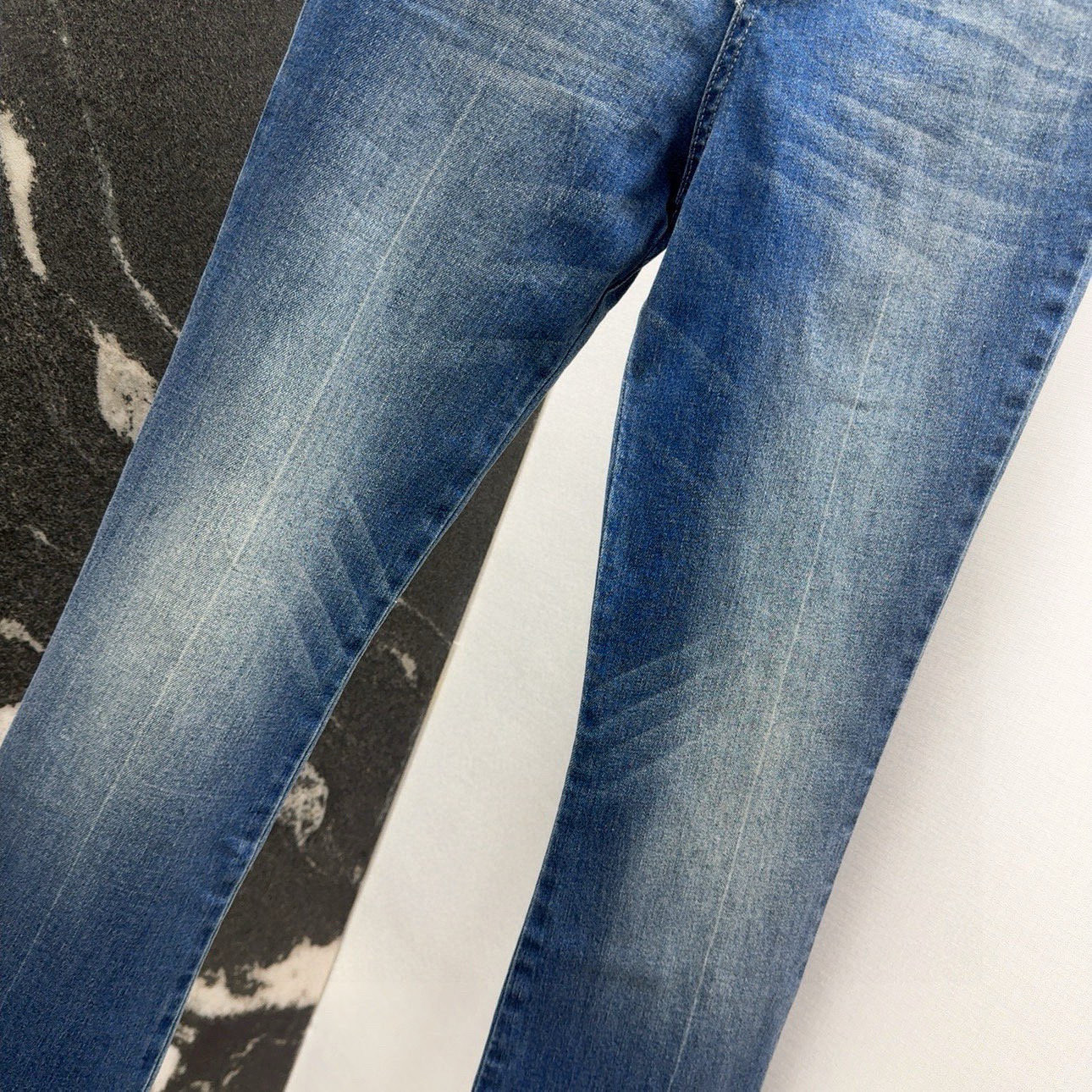 Chic High-Waisted Denim Pencil Pants with Raw Hem - Spring/Summer Collection 6 i1753331623872 1979 0 4