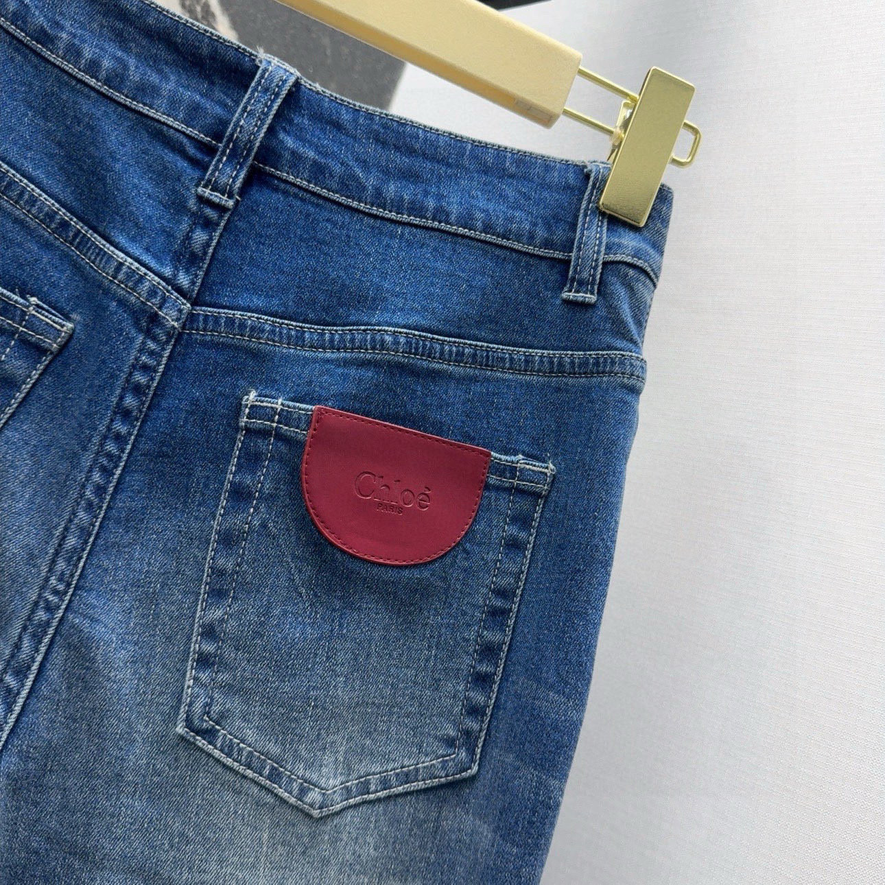 Chic High-Waisted Denim Pencil Pants with Raw Hem - Spring/Summer Collection 10 i1753331623877 1997 0 8