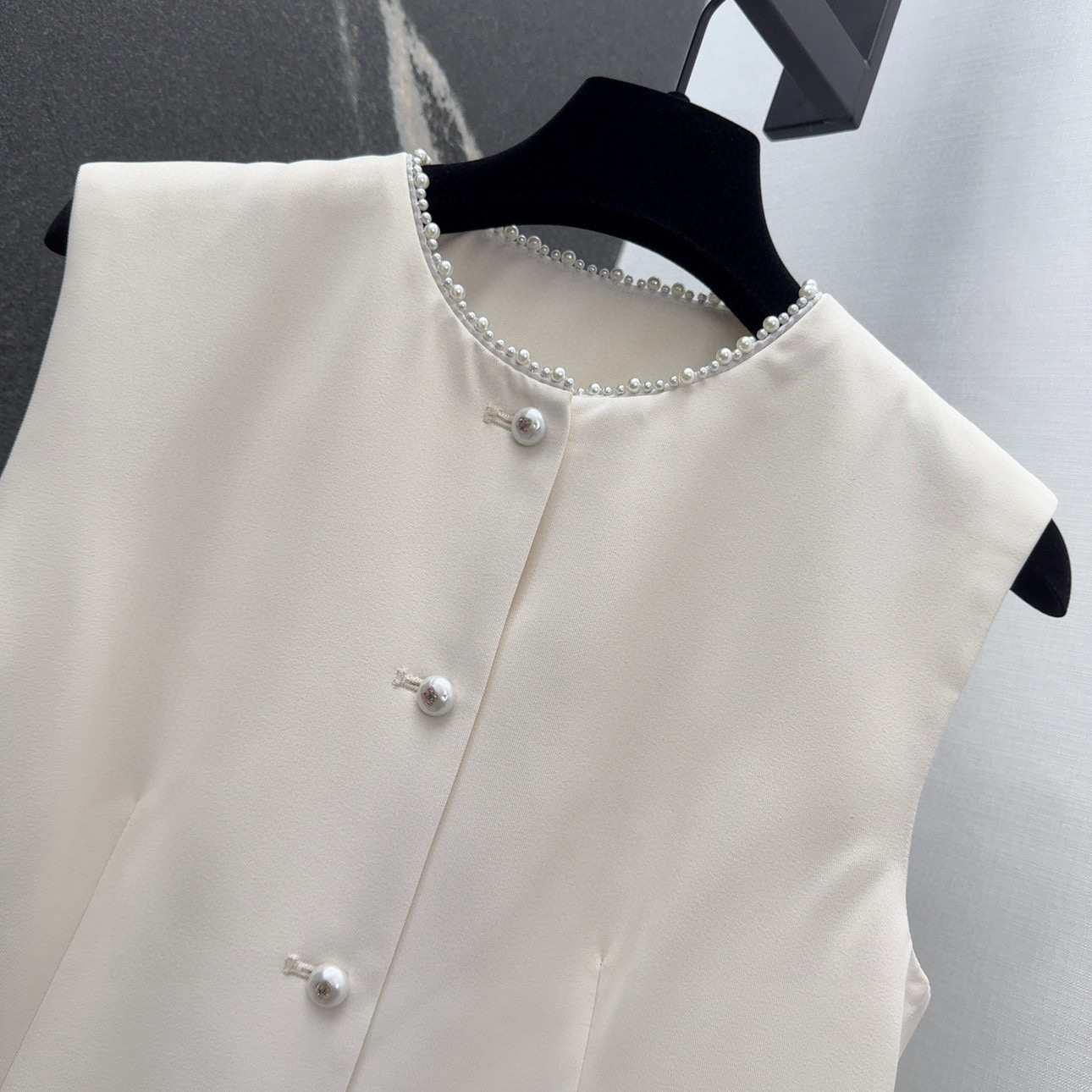 Elegant Vest and Shorts Set with Pearl Embellishments - Chic & Timeless 4 i1753331876346 1297 0 2