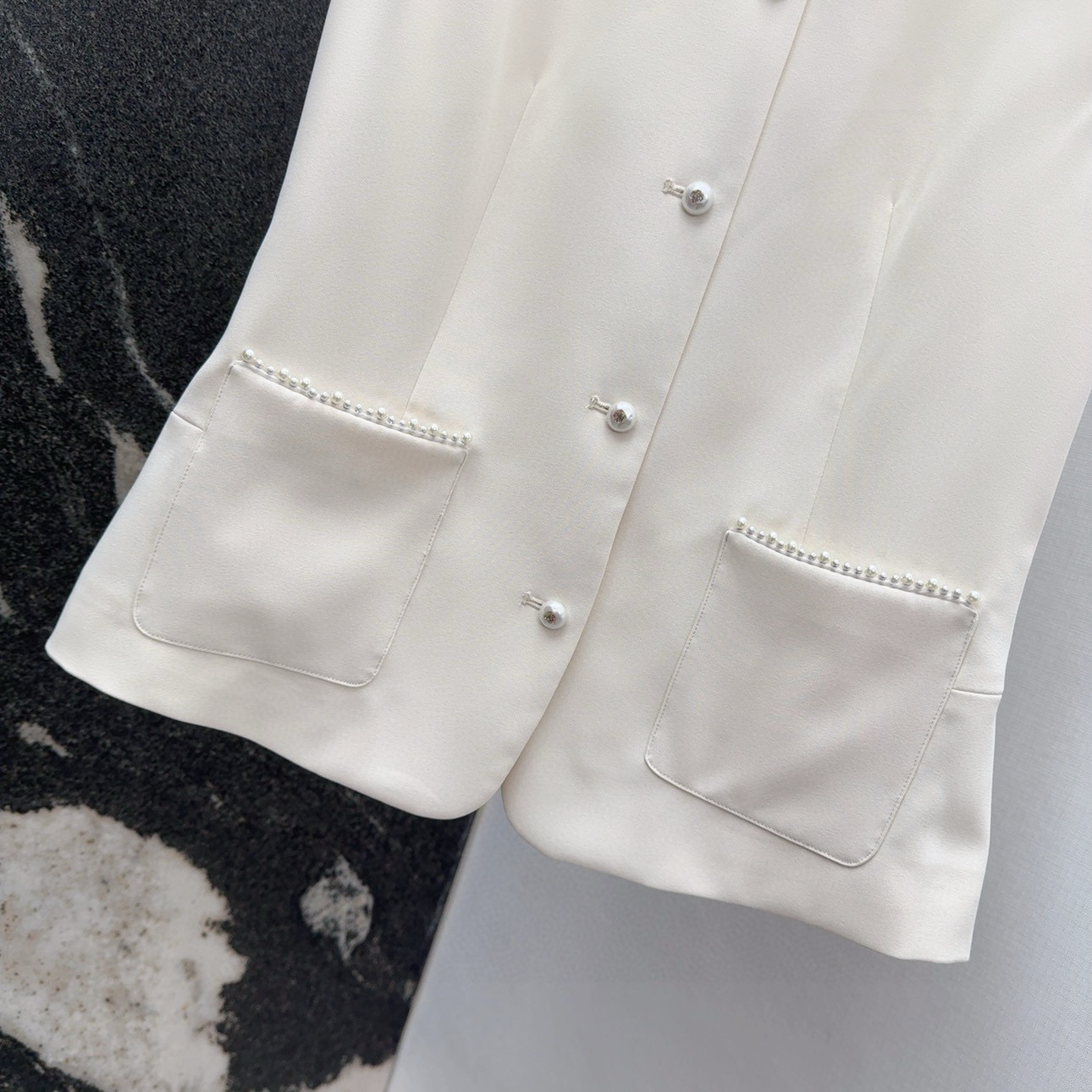 Elegant Vest and Shorts Set with Pearl Embellishments - Chic & Timeless 6 i1753331877173 7918 0 4