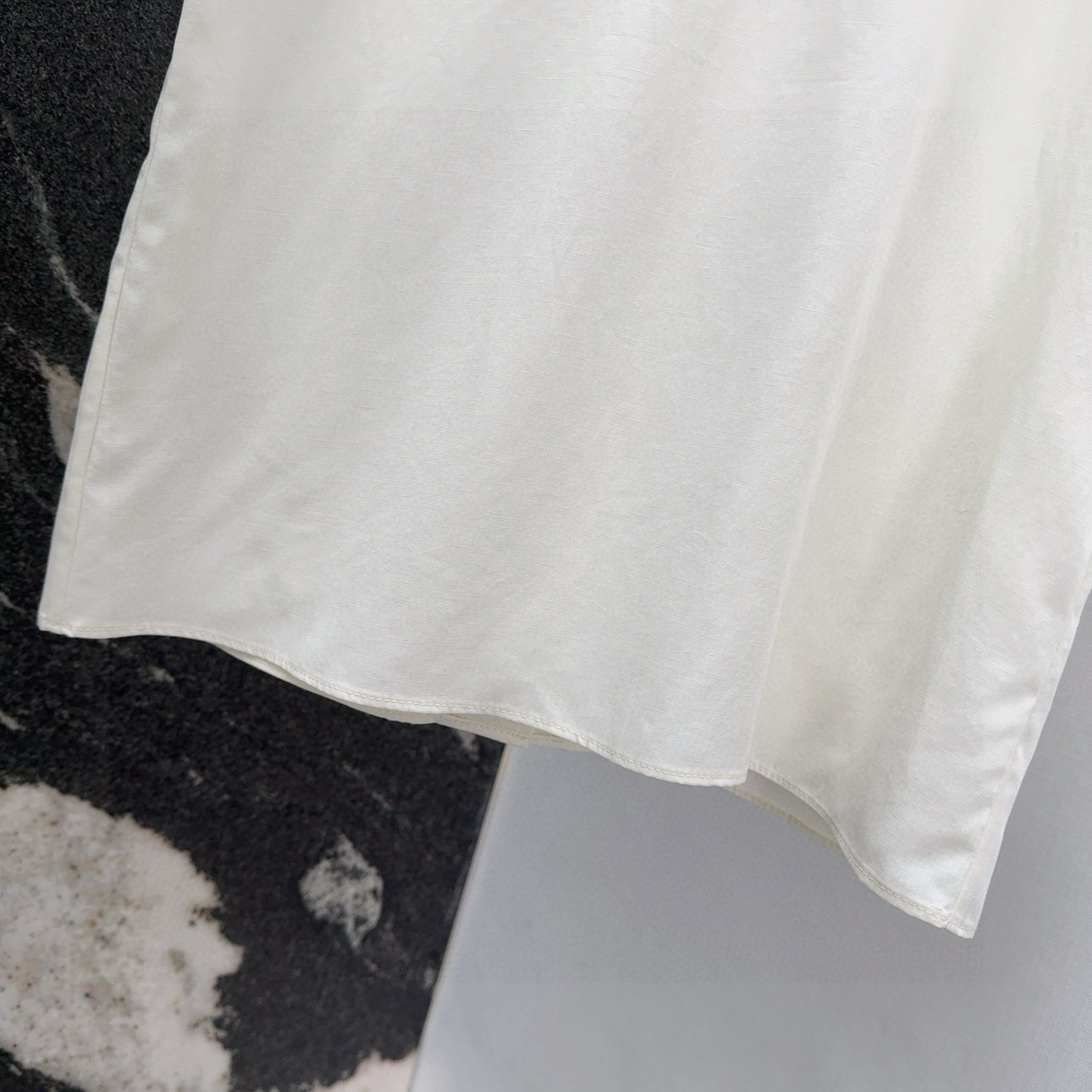 High-Intelligence Lady Dress: Elegant, Fascist Vibe with Cosmopolitan Design - 图片 5