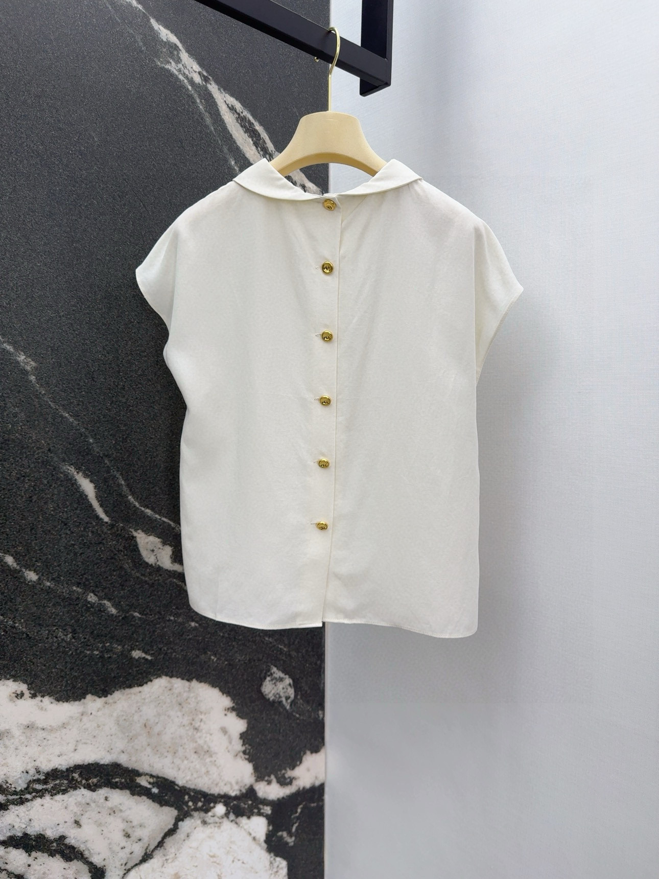 High-Intelligence Lady Dress: Elegant, Fascist Vibe with Cosmopolitan Design - 图片 8