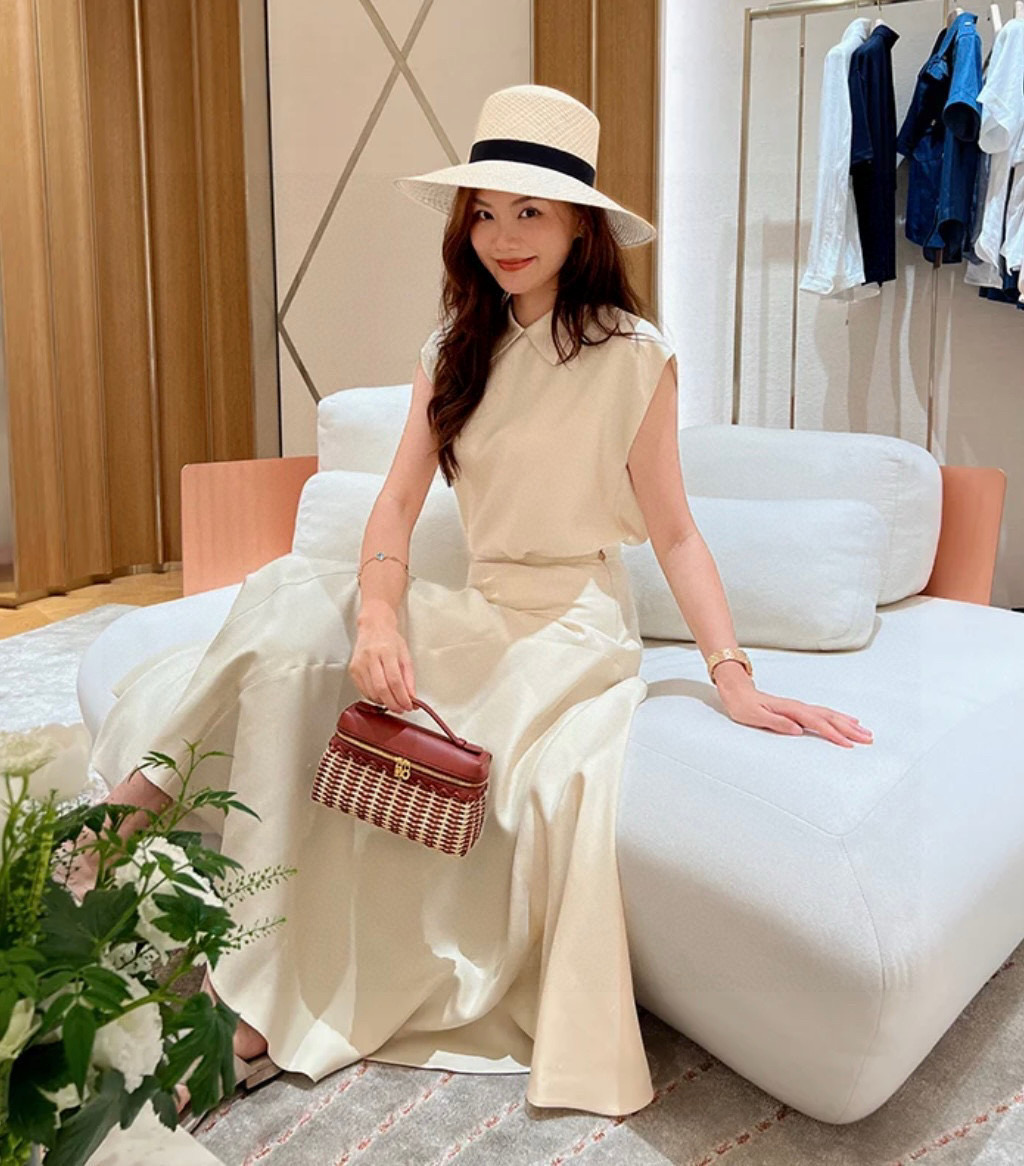 The high-moderation goddess wears a suit - 图片 4