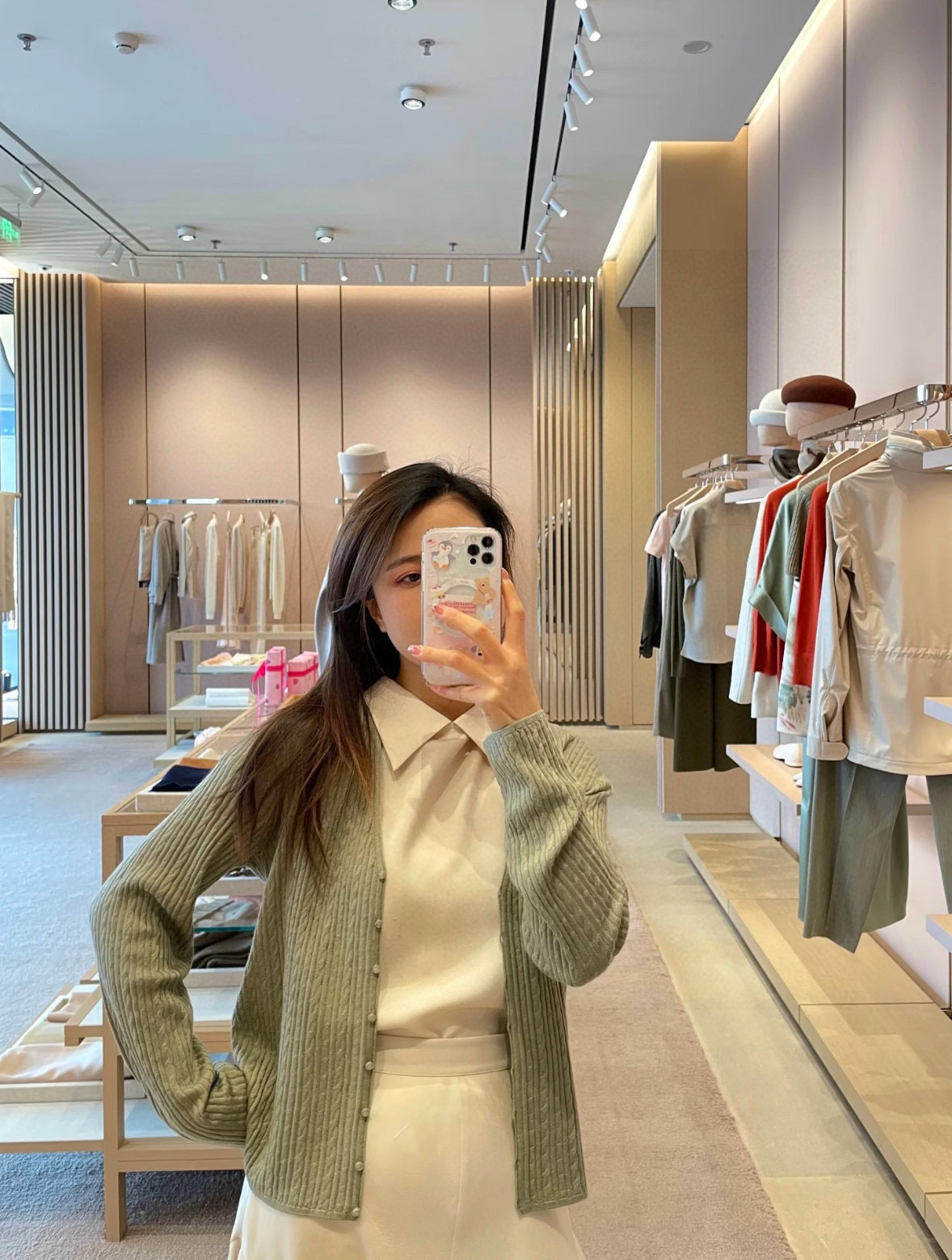 The high-moderation goddess wears a suit - 图片 7