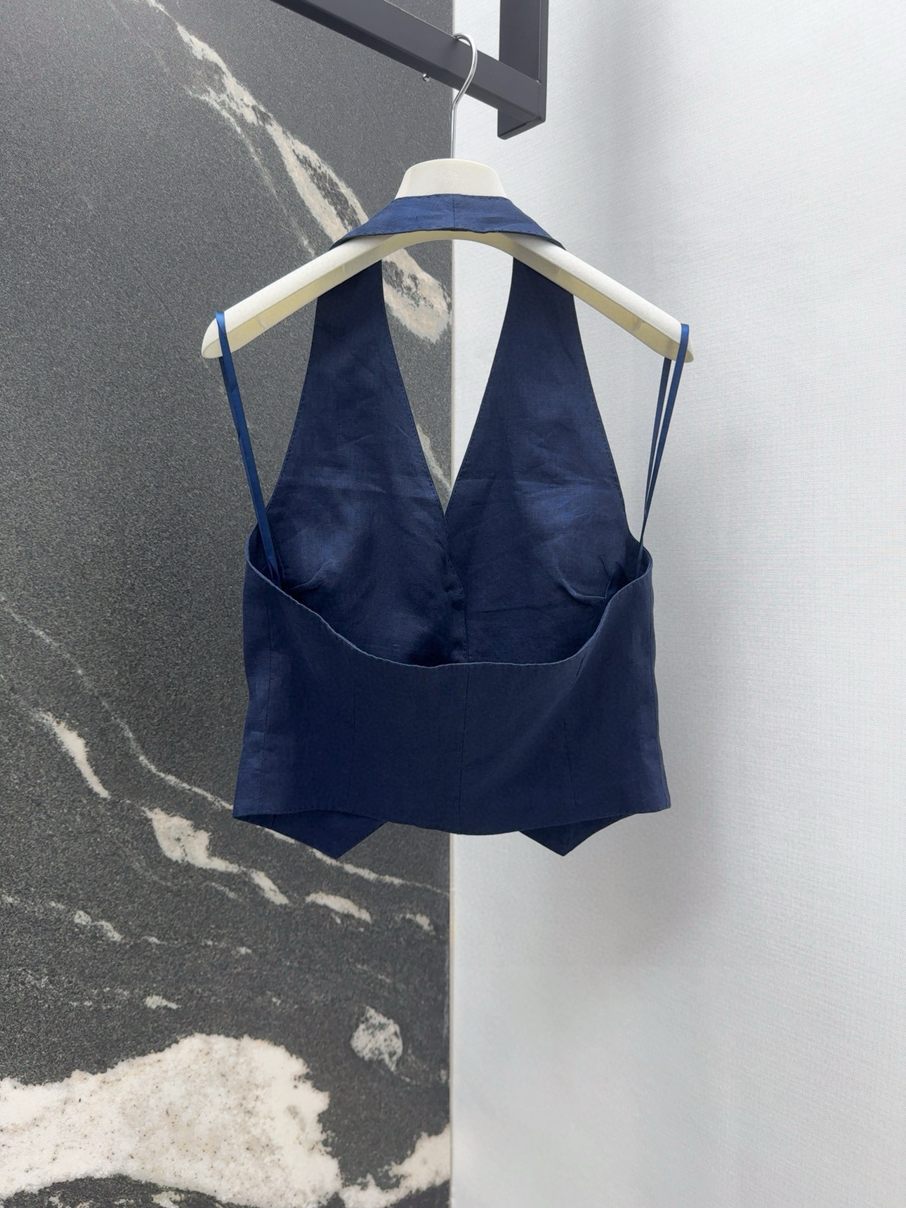 “Stylish one-size female suit: MAX 25SS – Spring-Summer Resurgence” - 图片 7