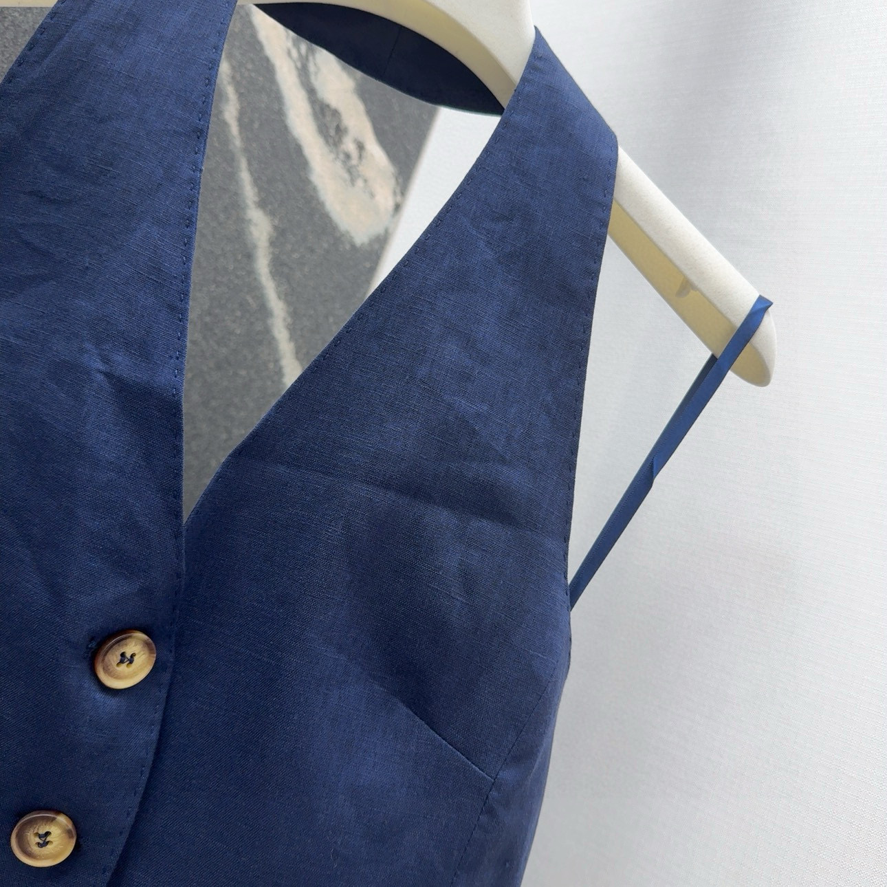 “Stylish one-size female suit: MAX 25SS – Spring-Summer Resurgence” - 图片 4