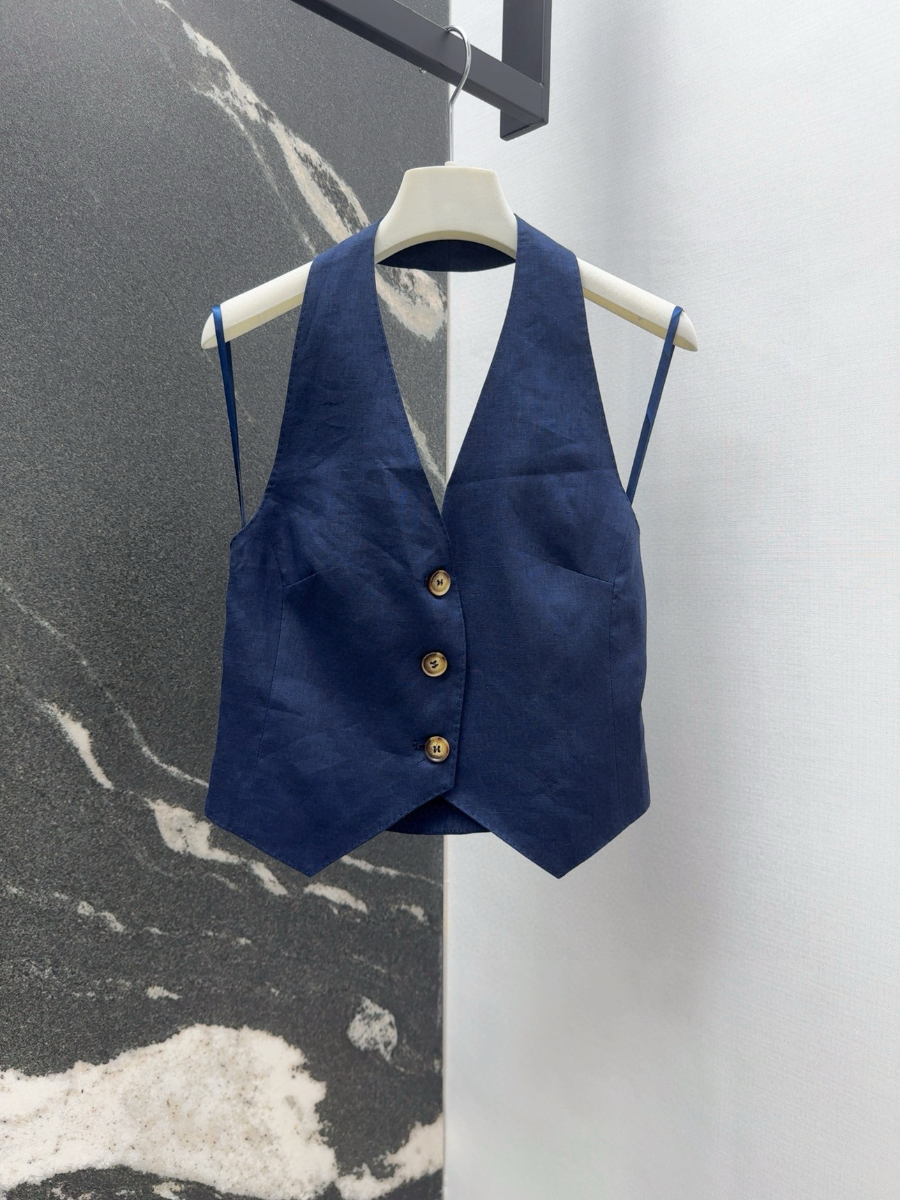 “Stylish one-size female suit: MAX 25SS – Spring-Summer Resurgence” - 图片 1