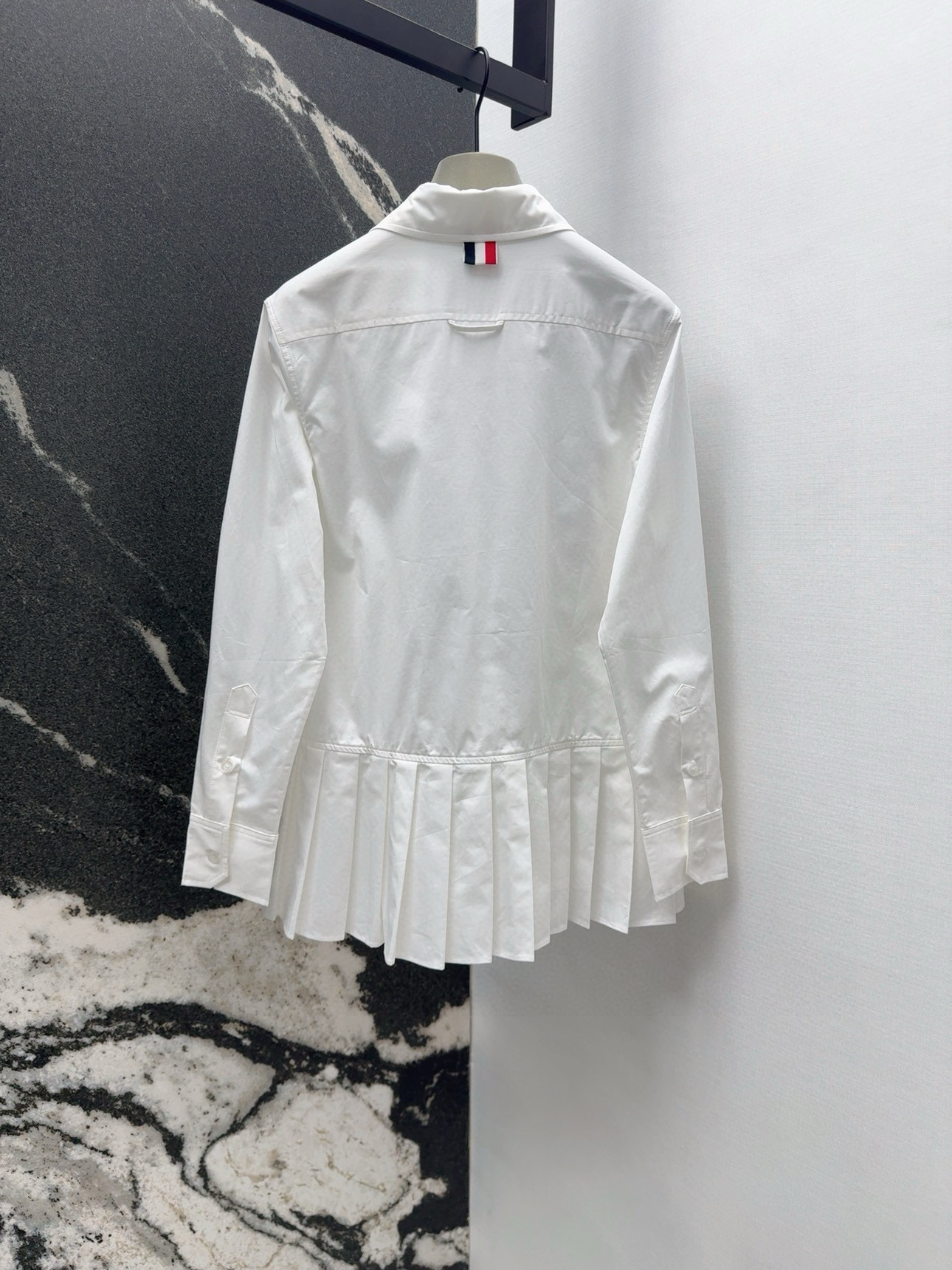 “New School Long-Sleeved T-shirts: Sweet and Stylish Designs for Girls” - 图片 8