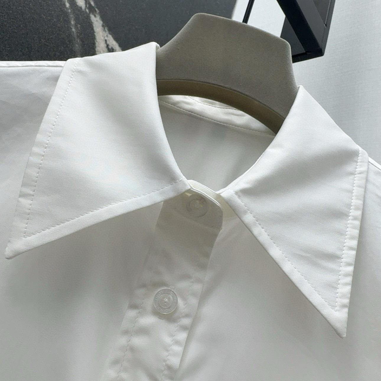 “New School Long-Sleeved T-shirts: Sweet and Stylish Designs for Girls” - 图片 3