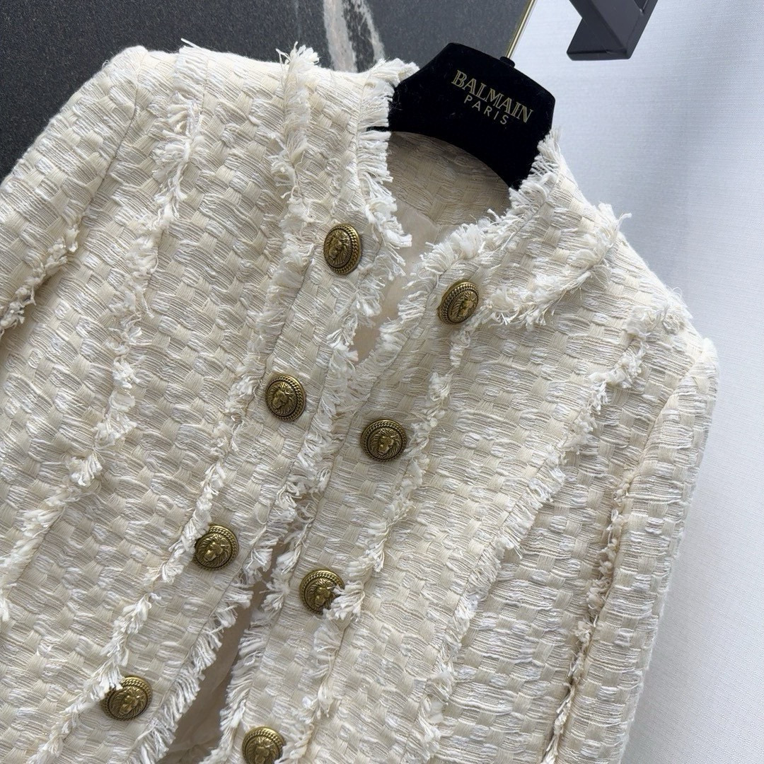 Stylish One-Size Female Suit with Double-Buttons for Autumn/Winter – SML Sizes - 图片 3