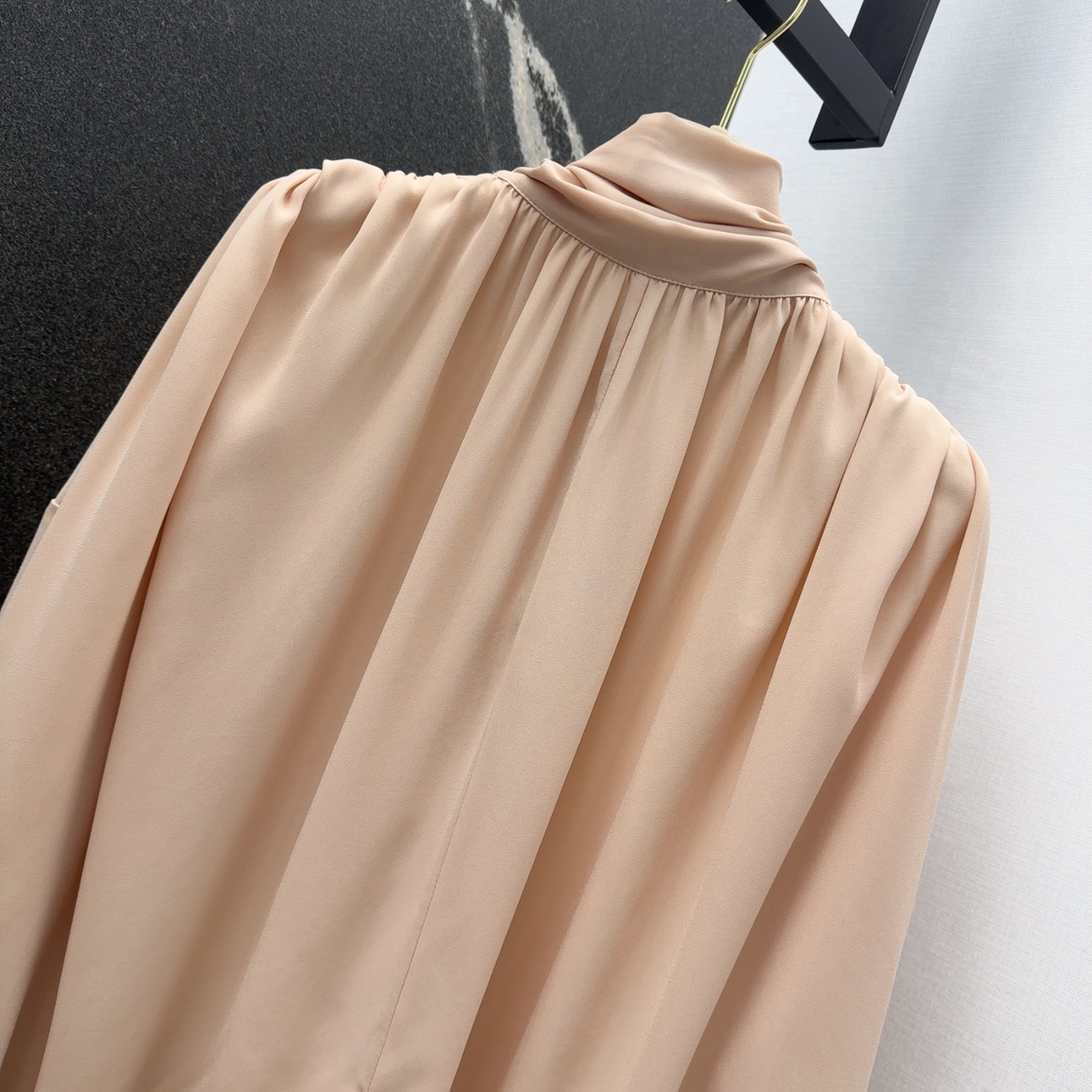 Women’s One-Size Ch-E 25SS Suit: Stylish, Versatile, and Comfortable - 图片 3
