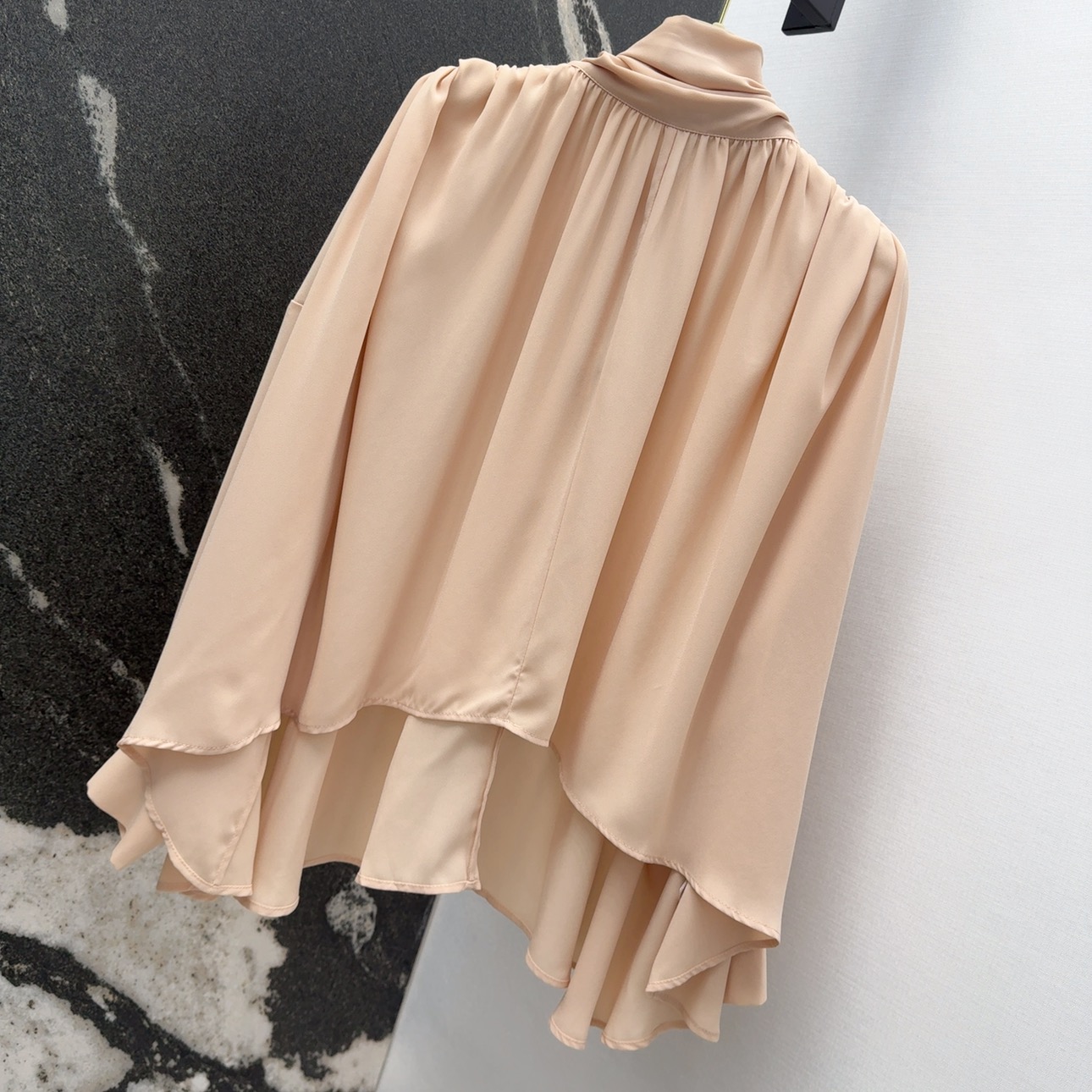 Women’s One-Size Ch-E 25SS Suit: Stylish, Versatile, and Comfortable - 图片 2