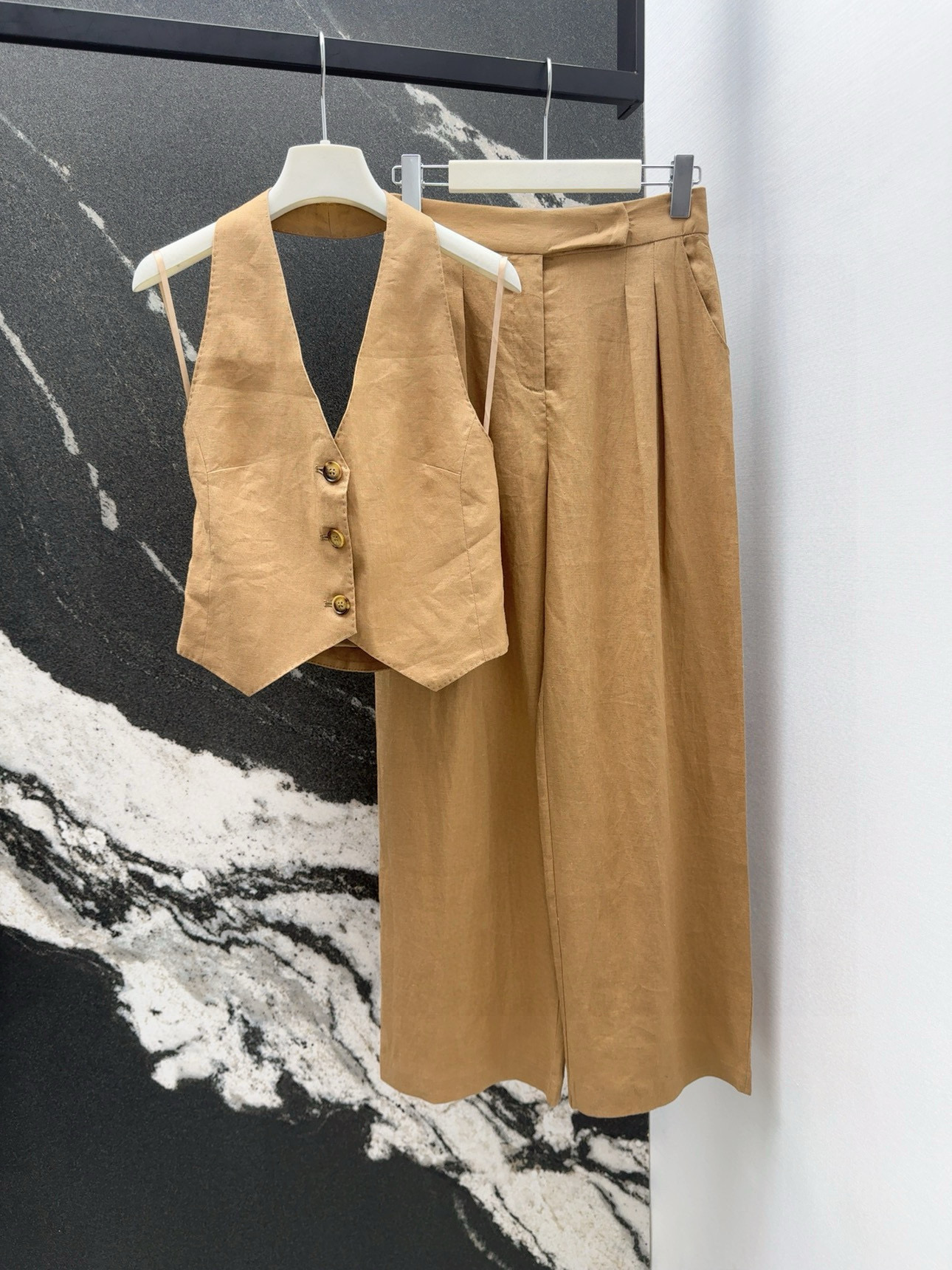 P528 Original Female Suit: Luxurious, Light-Wire Design for Spring-Summer Fashion - 图片 1