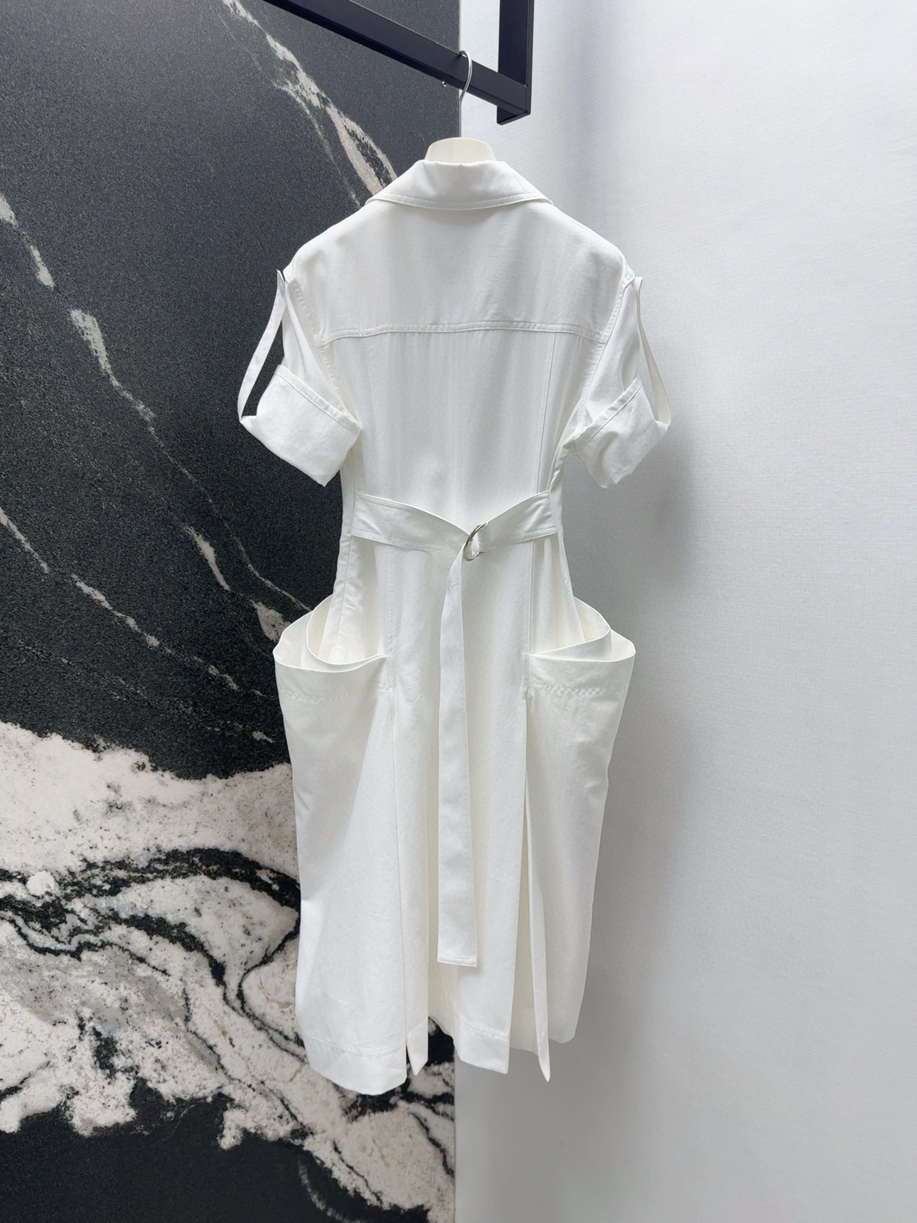 Stylish BV 25SS Spring-Summer Female Suit with V-Collar Dress and Unique Design - 图片 9