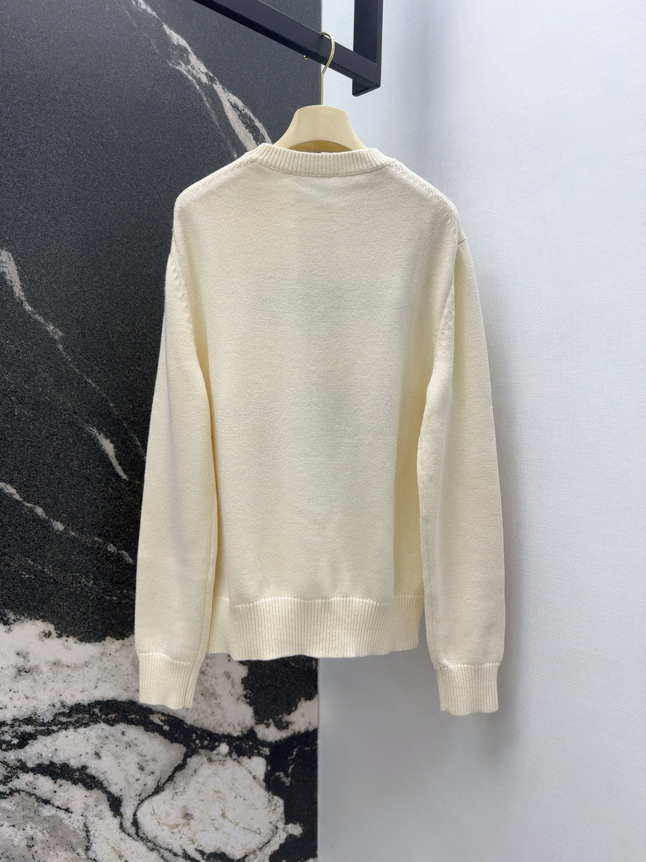 “Classic and Durable Feminine Outfits for Fall: P552 Bur 25SS Collection” - 图片 9