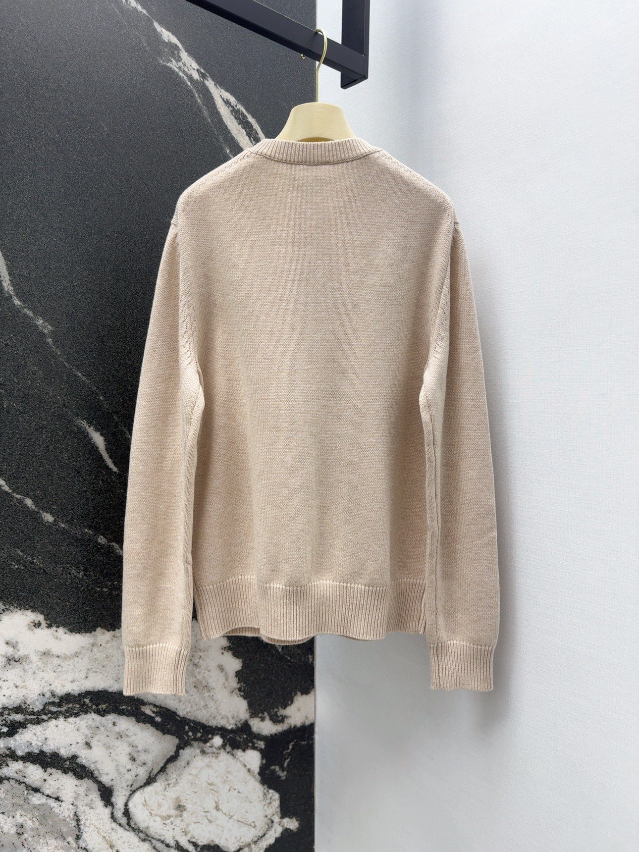 “Classic and Durable Feminine Outfits with Bur 25SS for Early Autumn” - 图片 9