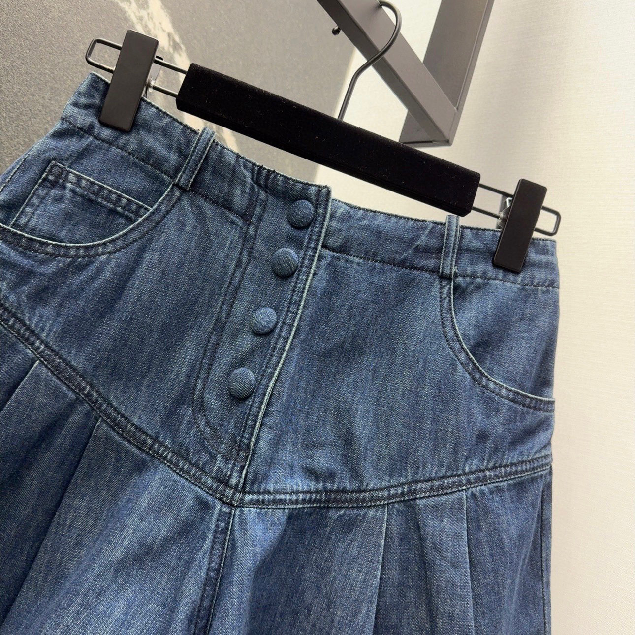 Stylish Custom-Made Jeans and Cowboy Shorts for Women: Mordon’s Fresh Collection Review - 图片 3