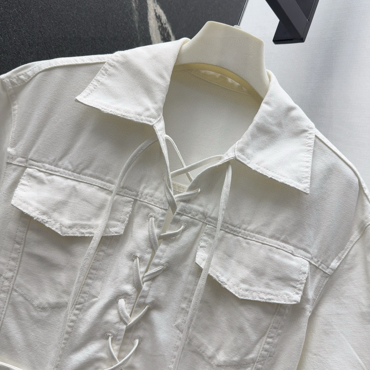 Spring and Summer Female Clothes Collection with BAL 25SS Design Elements - 图片 4