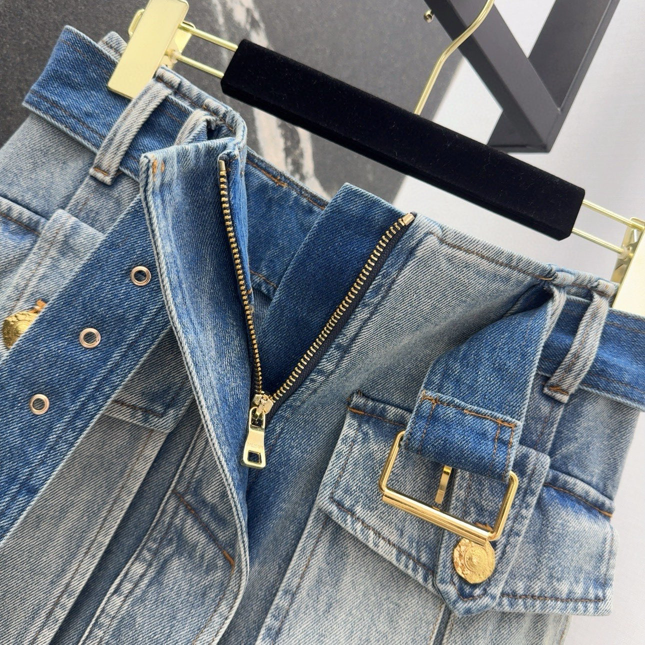 “Stylish Blue Cowboy Suit with High Fashion Appeal for Women” - 图片 6