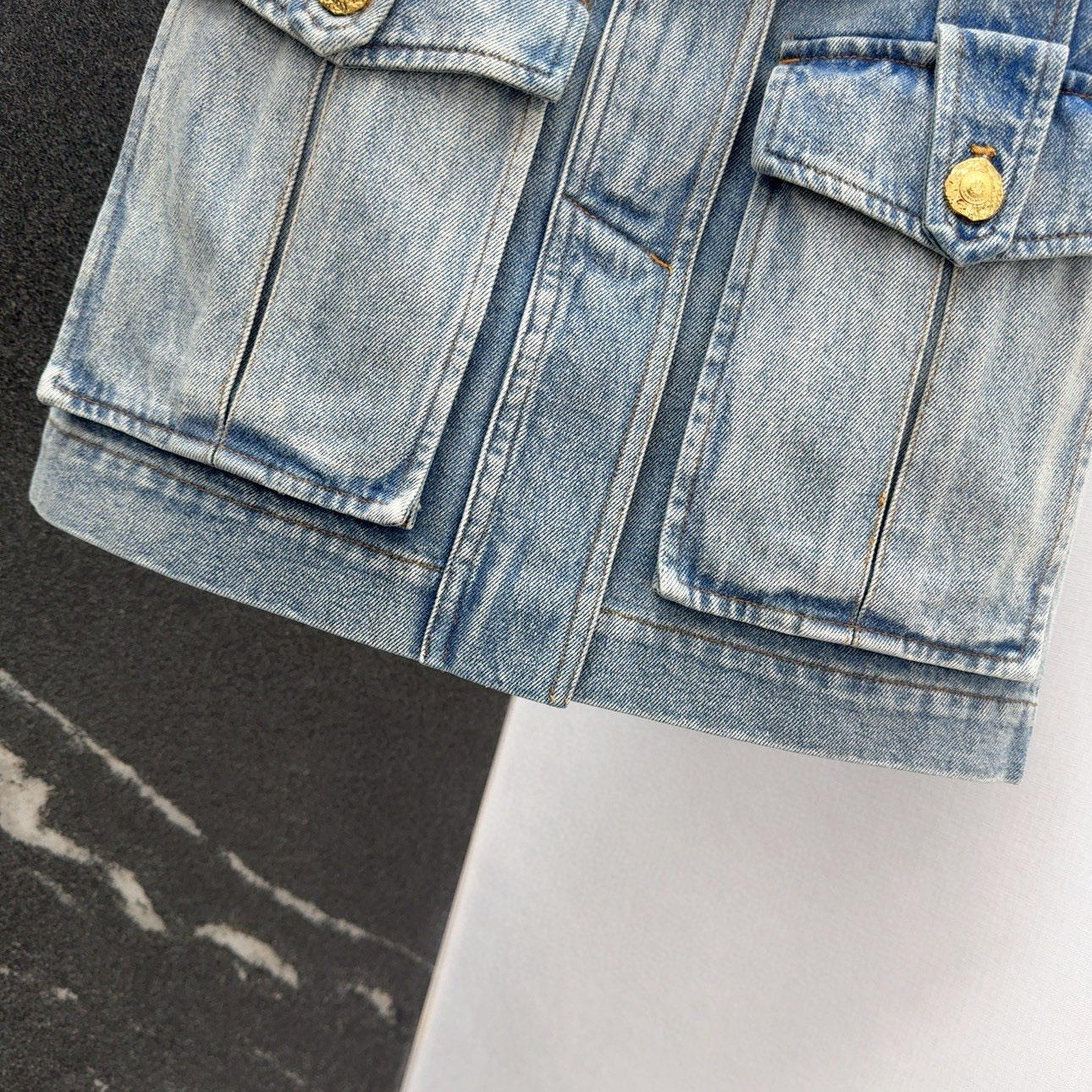 “Stylish Blue Cowboy Suit with High Fashion Appeal for Women” - 图片 4