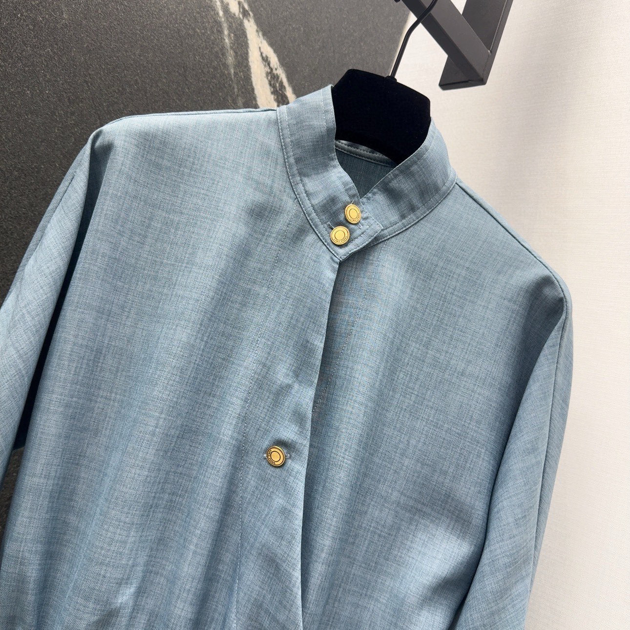 “Versatile and Stylish Southern Fahrenheit-Inspired Long-Sleeved Top for All Seasons” - 图片 3