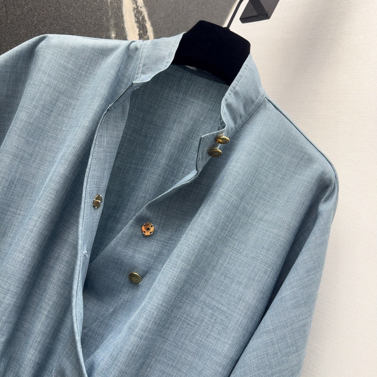 “Versatile and Stylish Southern Fahrenheit-Inspired Long-Sleeved Top for All Seasons” - 图片 8