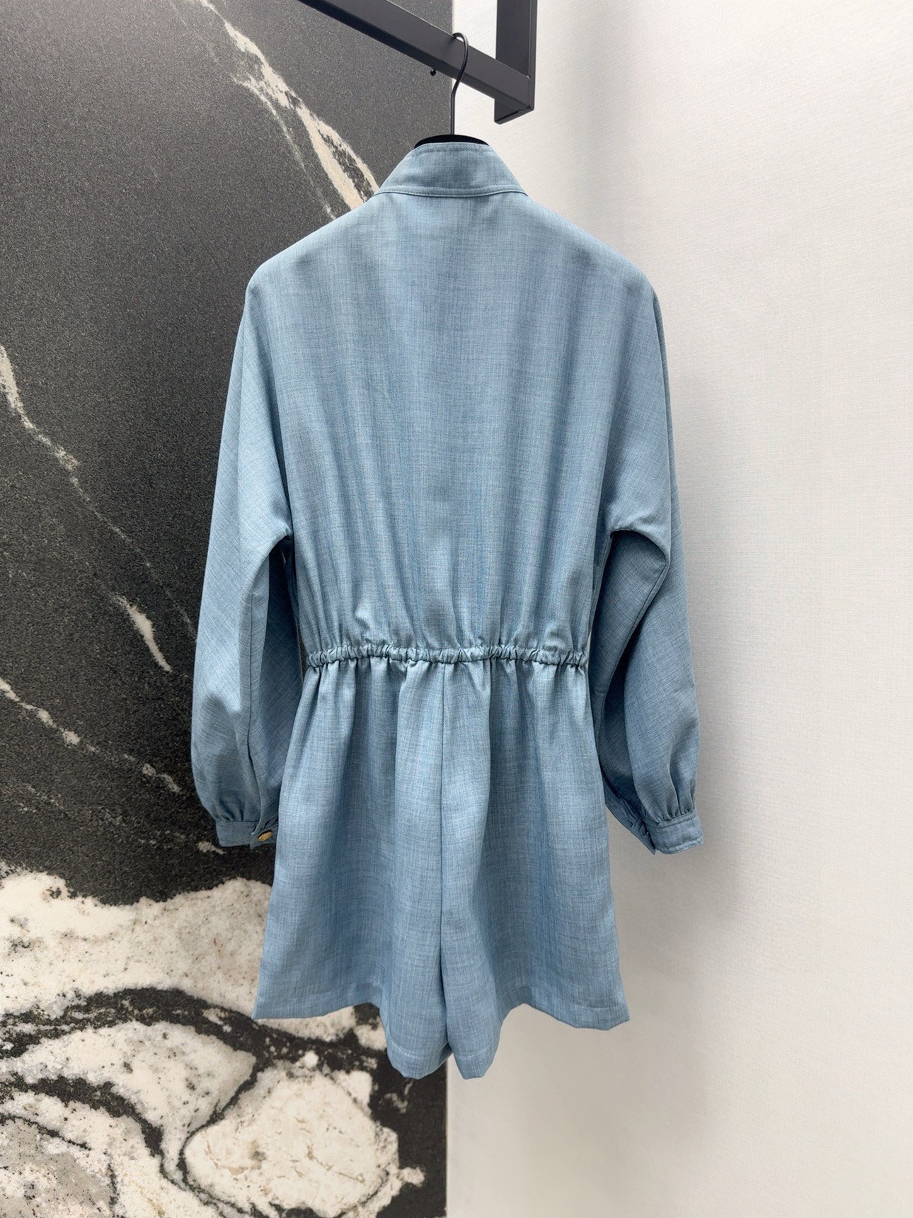 “Versatile and Stylish Southern Fahrenheit-Inspired Long-Sleeved Top for All Seasons” - 图片 9