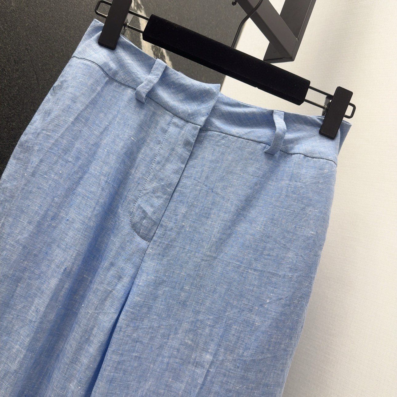 “Autumn New High-Grade Female Suit: Cosmopolitan Style with Subtle Elegance” - 图片 3