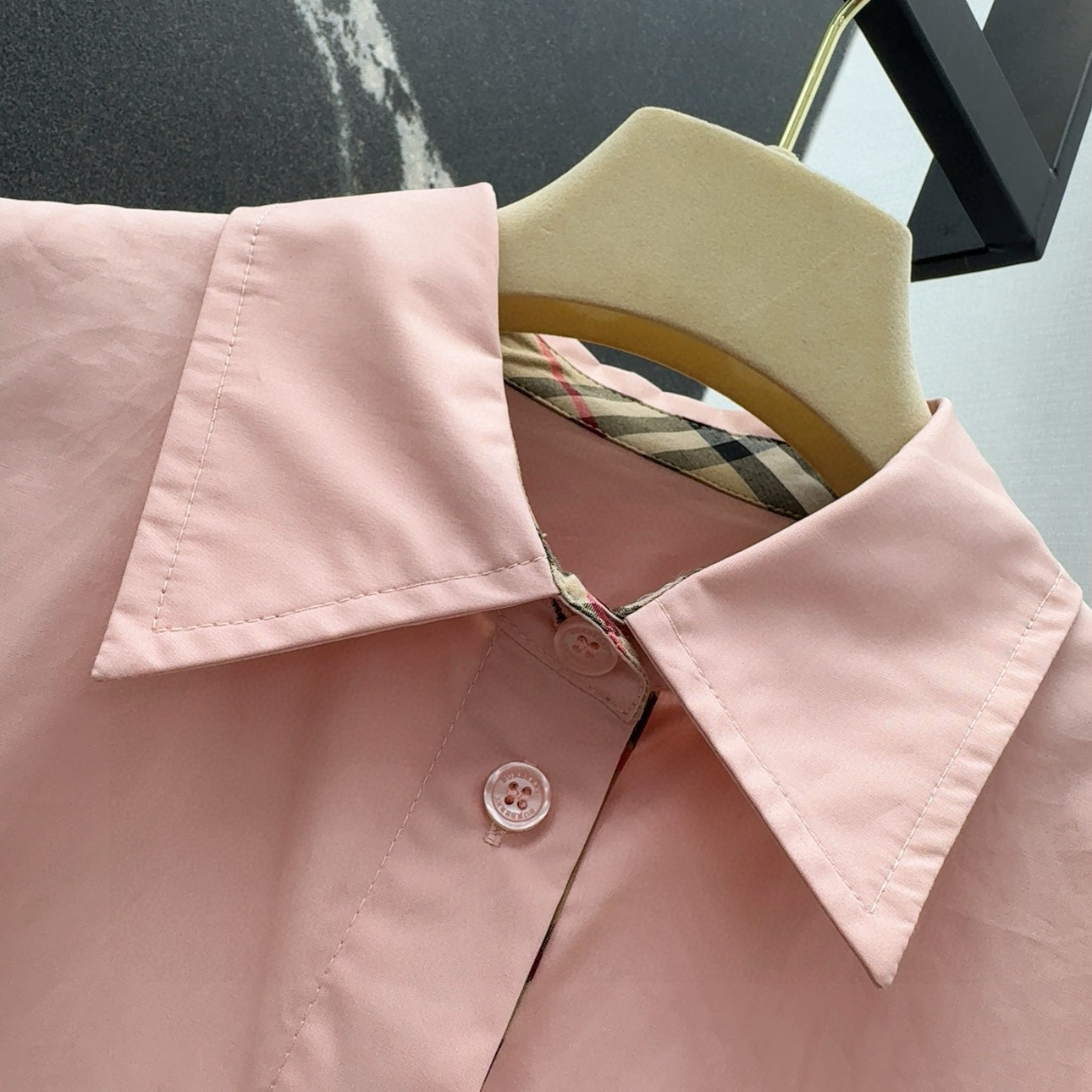 “New Zig-Sweet Spring and Summer Women’s Suit: Classic Retro-Style Design with High-Quality Comforts” - 图片 4