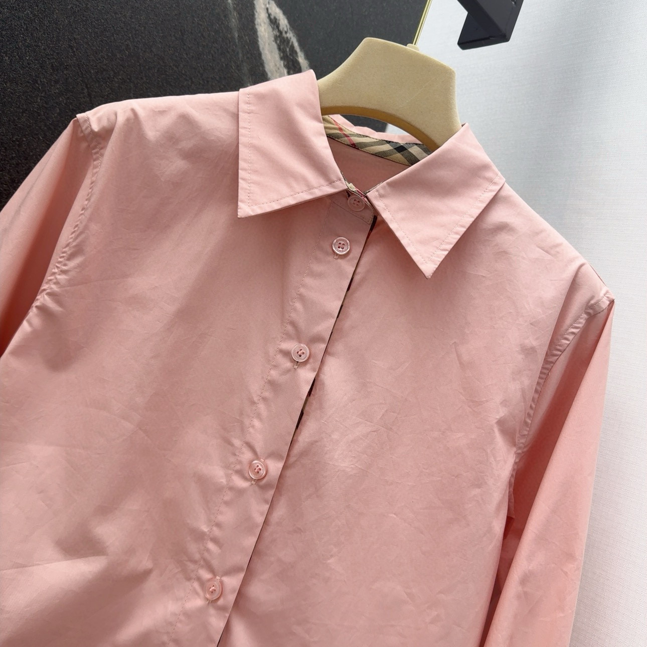 “New Zig-Sweet Spring and Summer Women’s Suit: Classic Retro-Style Design with High-Quality Comforts” - 图片 3
