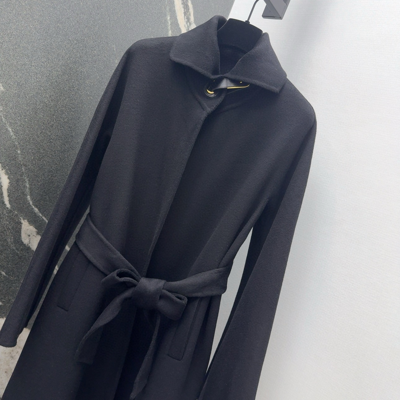“Stylish Fall and Winter Fashion: P1968 One-Size Dress and LP 60SS Long Coat” - 图片 2