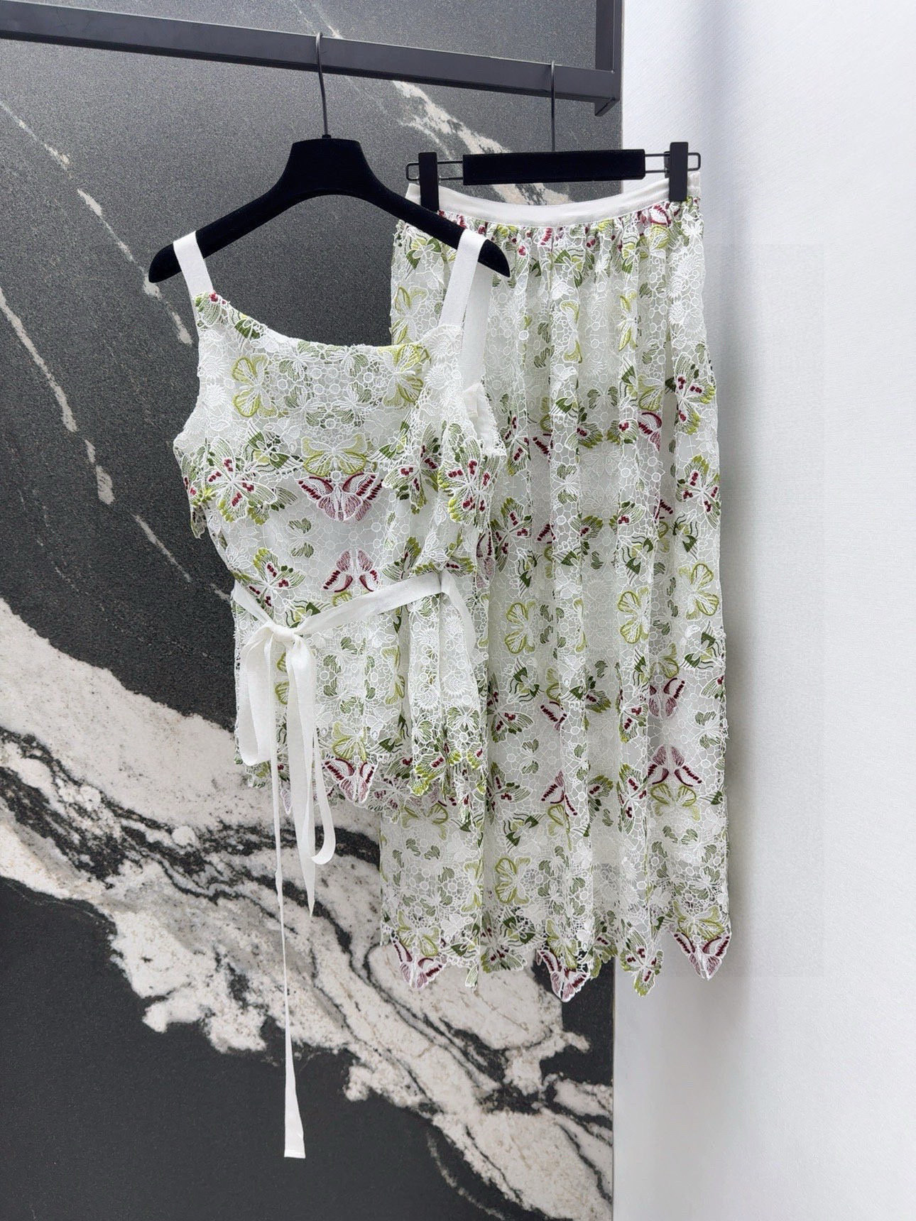 CD 25SS “Spring and Summer New Heavy Butter’s Lacey” Shirt with Butterflies and Laces - 图片 1